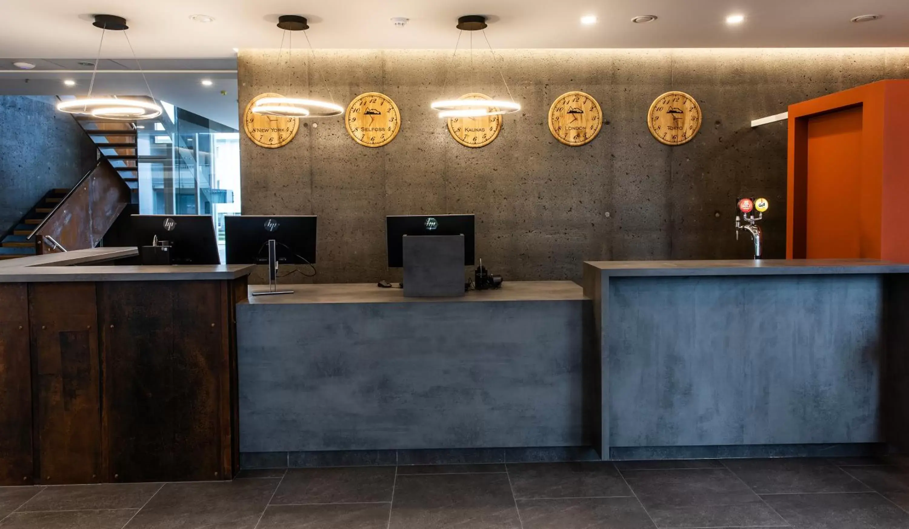 Lobby or reception in Hotel South Coast Lobby or reception in Hotel South Coast