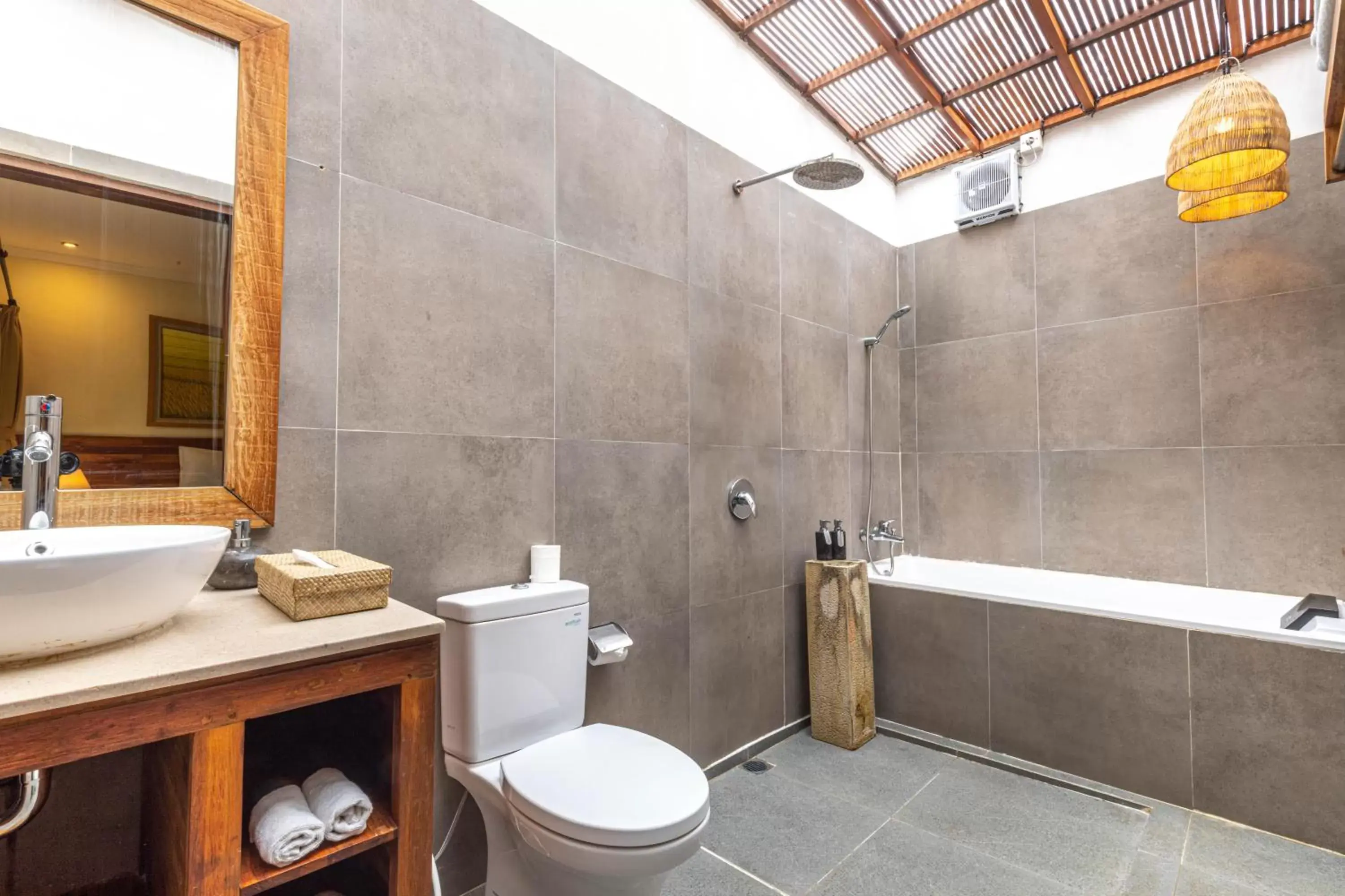 Bathroom in Meruhdani Boutique Hotel Ubud