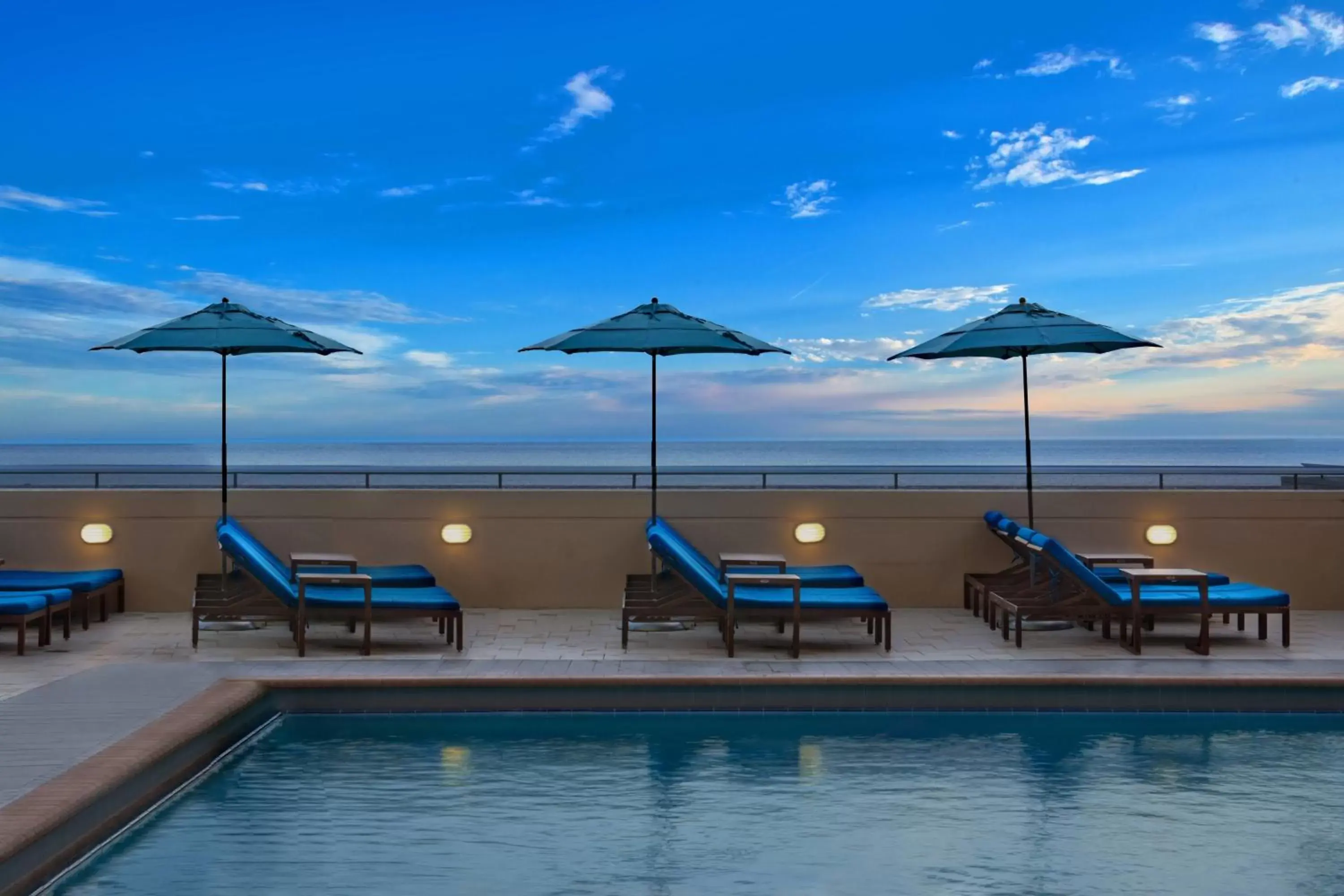 Swimming Pool in Marriott's BeachPlace Towers