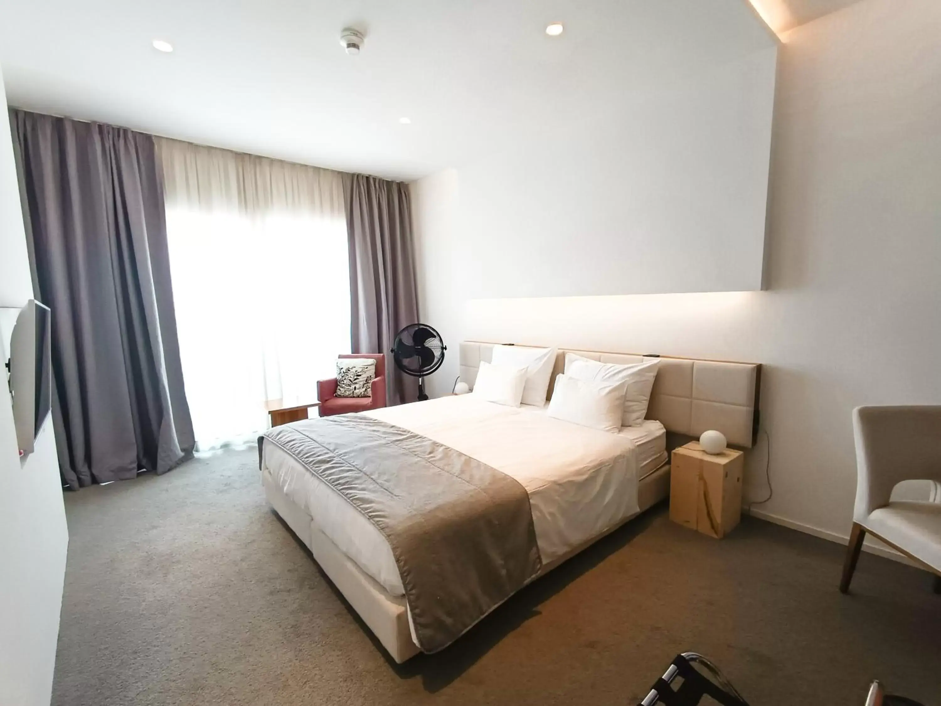 Sustainable Double or Twin Room with Sea View in Hotel Split Sustainable Double or Twin Room with Sea View in Hotel Split