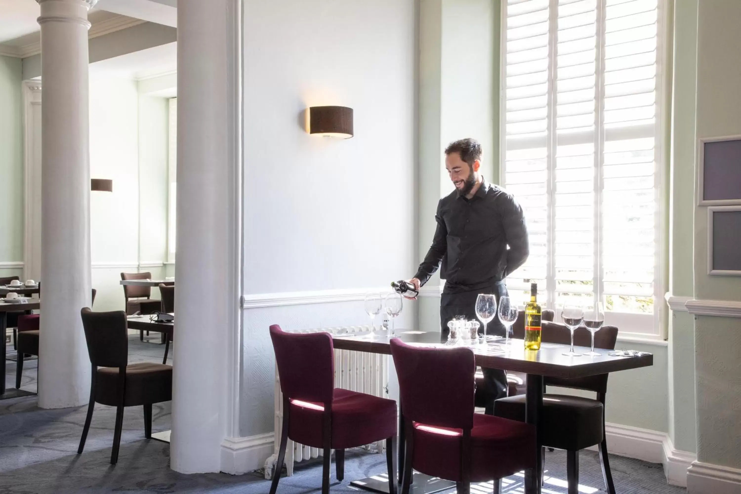 Staff, Restaurant/Places to Eat in Windermere Hotel