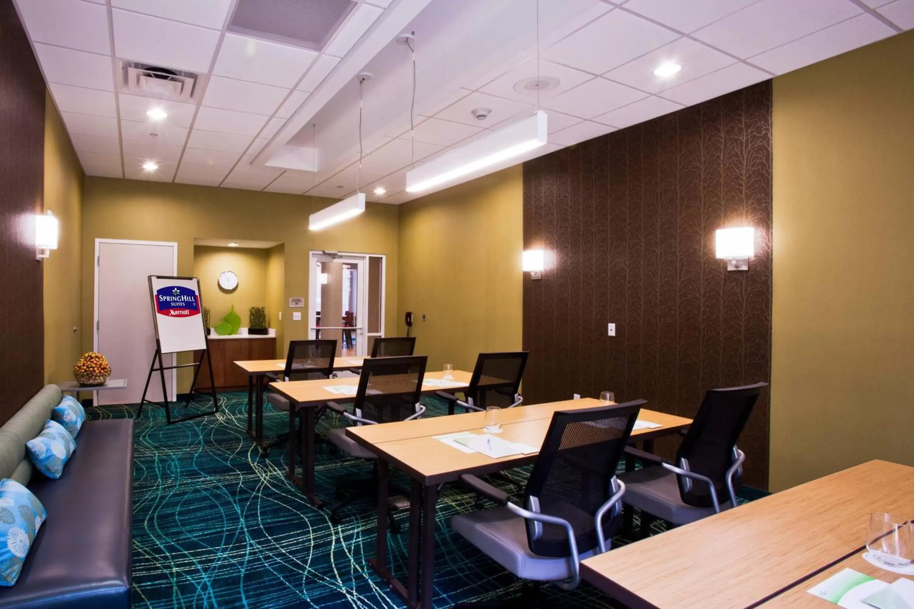 Meeting/conference room in SpringHill Suites by Marriott Mobile West