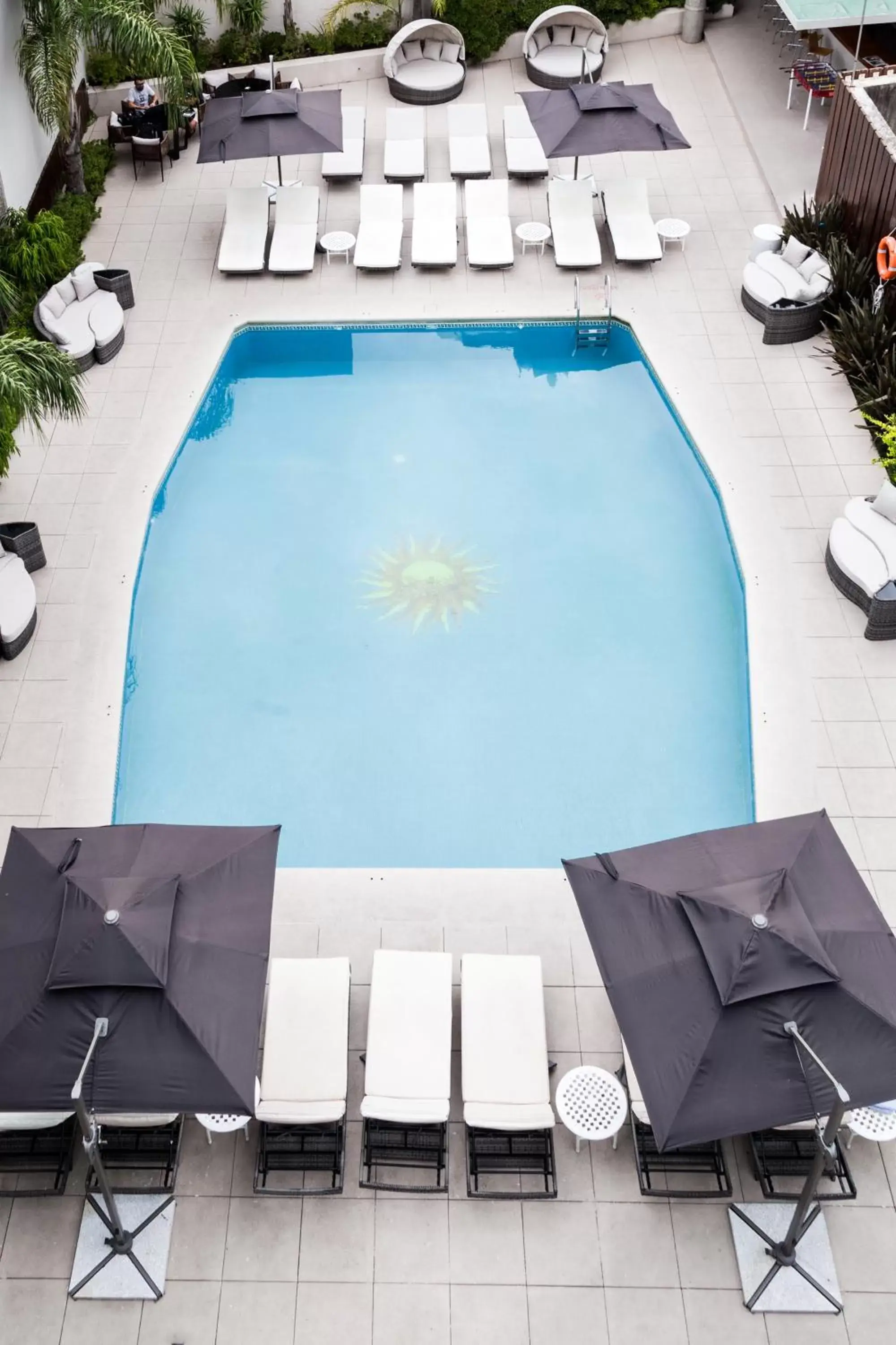 Balcony/Terrace, Pool View in Holiday Inn Rosario, an IHG Hotel