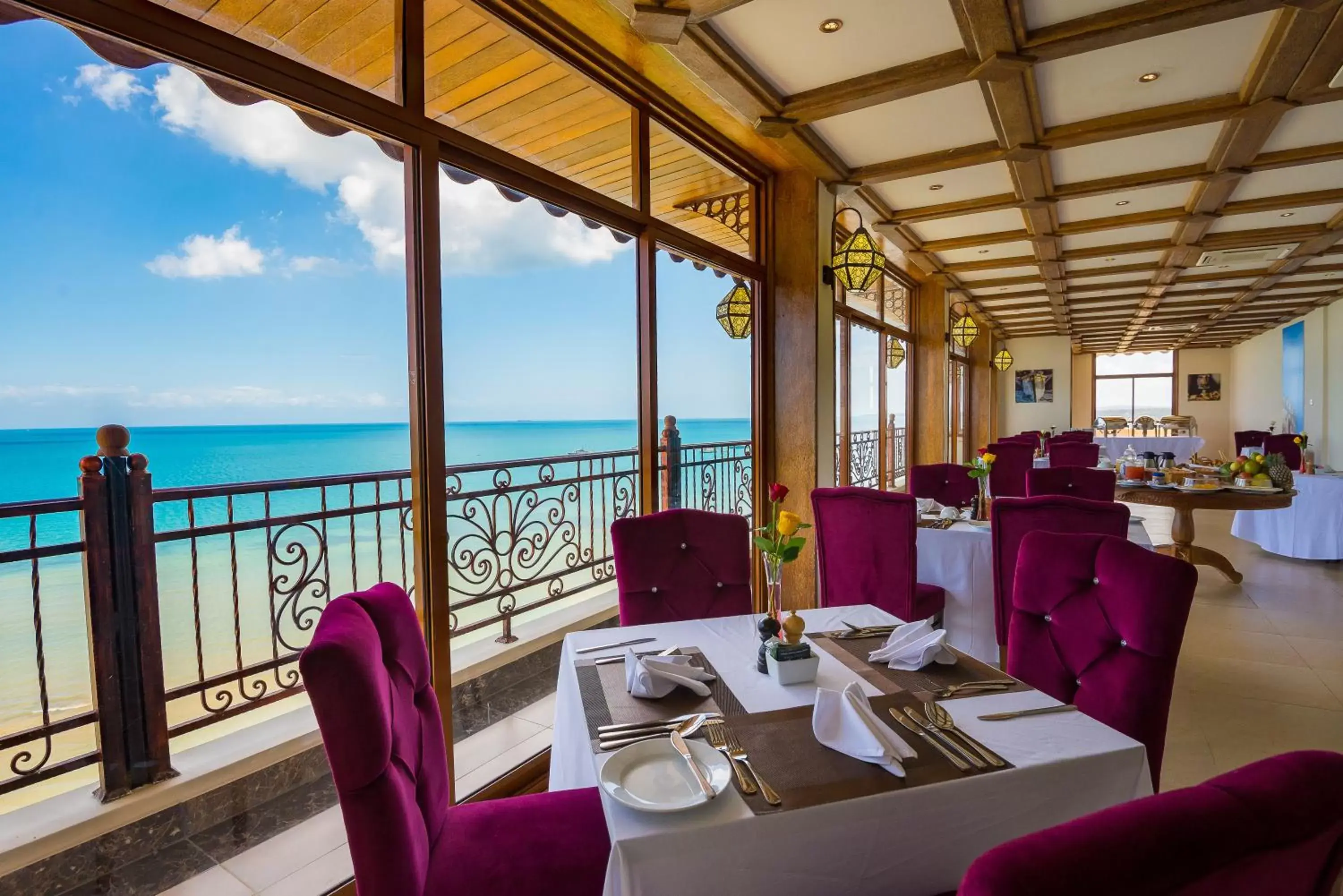 Restaurant/Places to Eat in Golden Tulip Zanzibar Resort