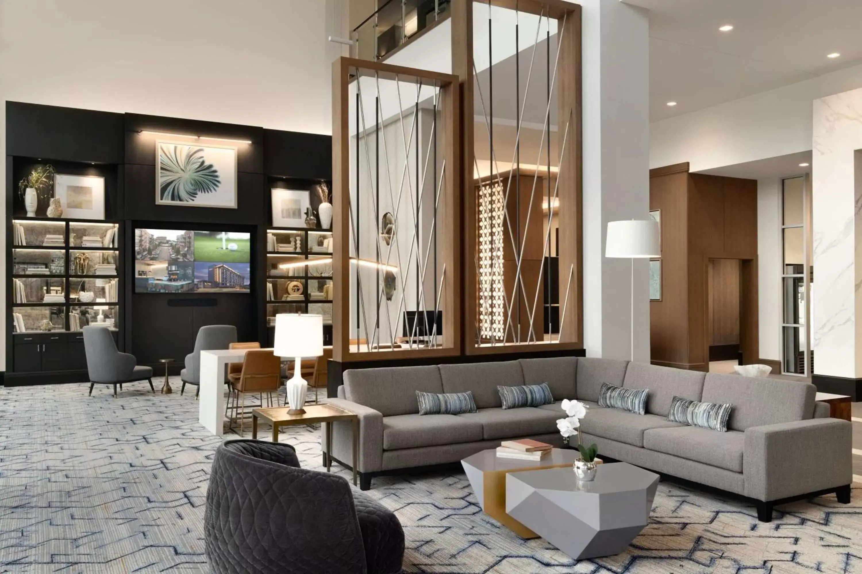 Lobby or reception, Lounge/Bar in Hilton Alpharetta Atlanta