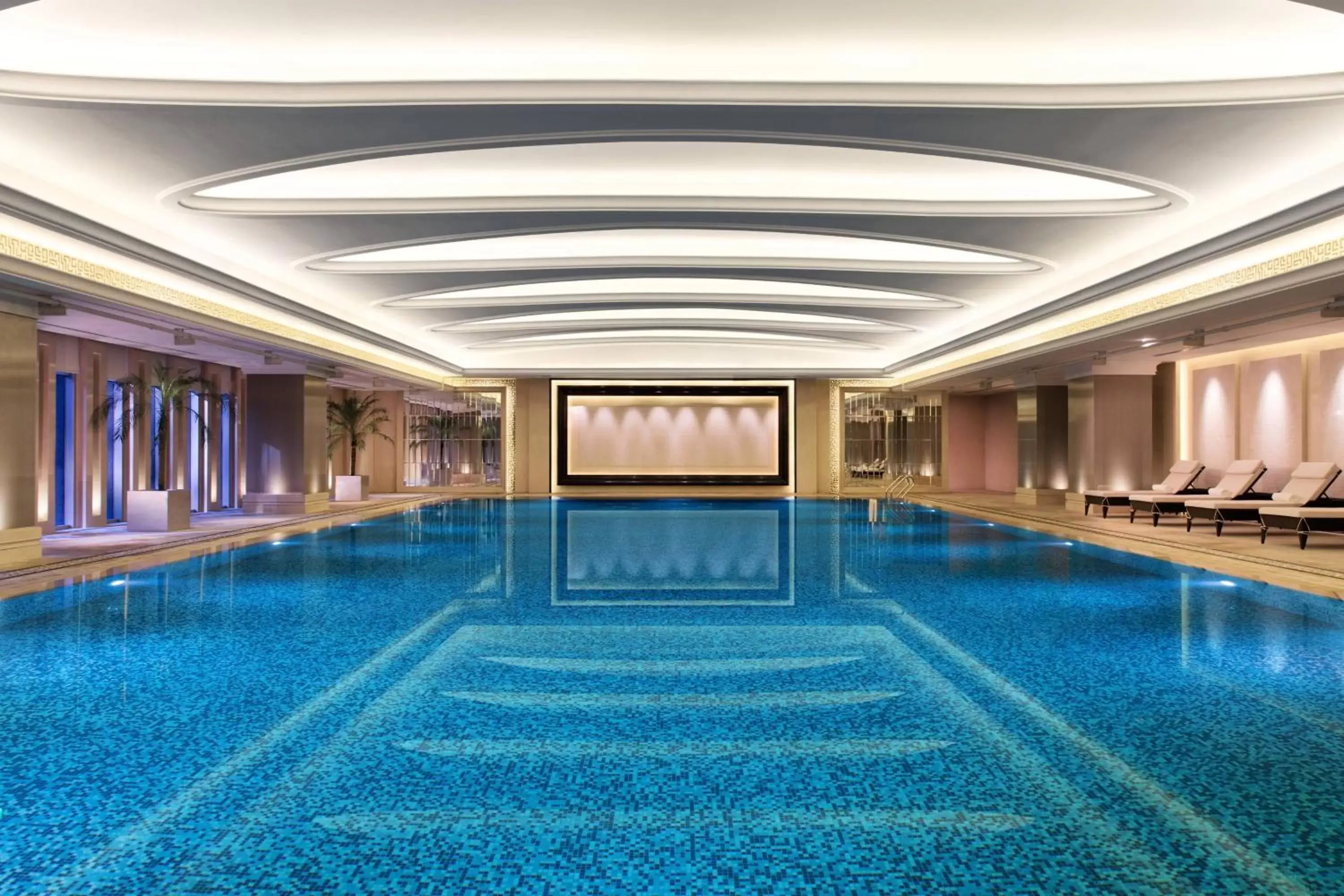 Swimming pool in Changzhou Marriott Hotel