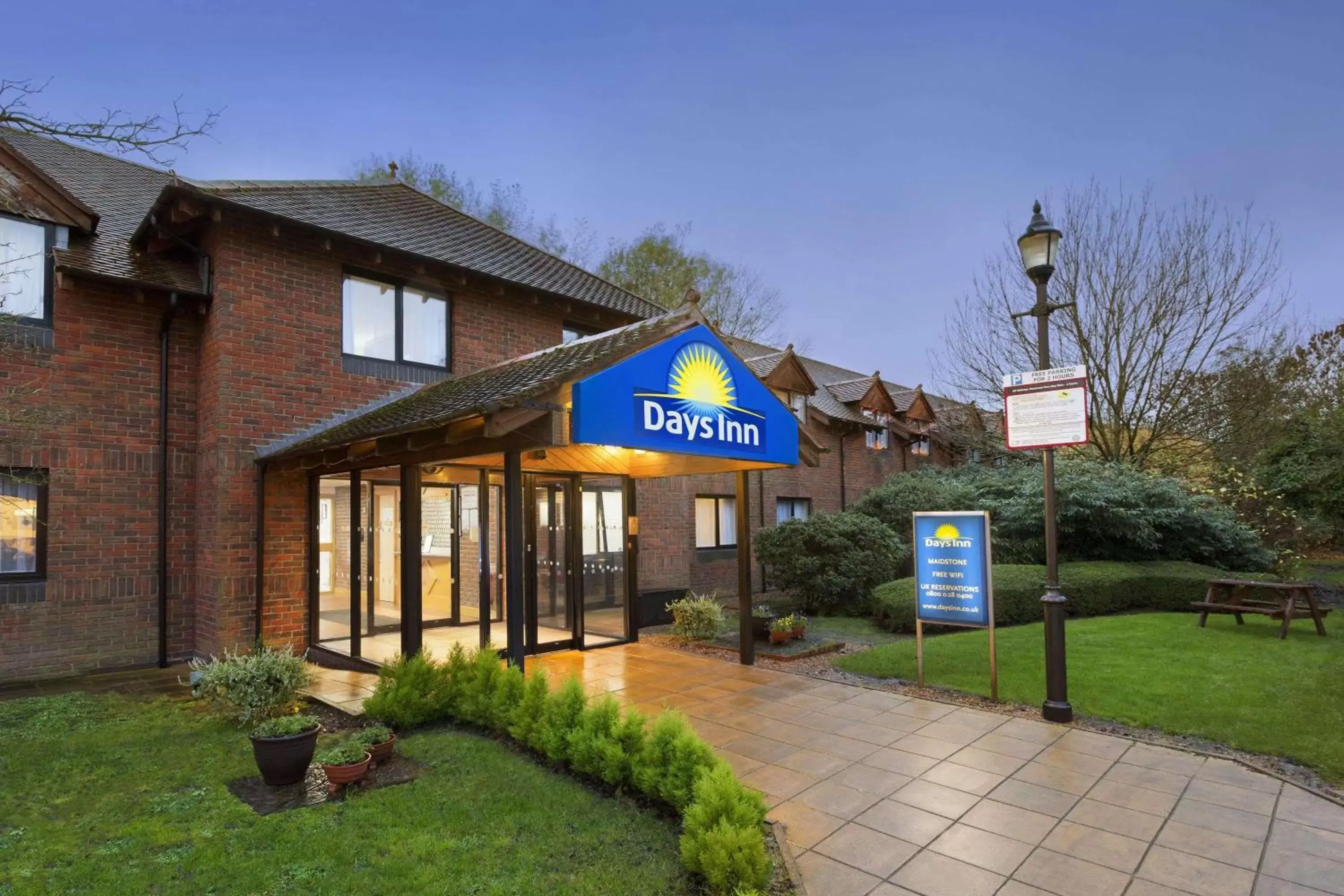 Property building in Days Inn Maidstone