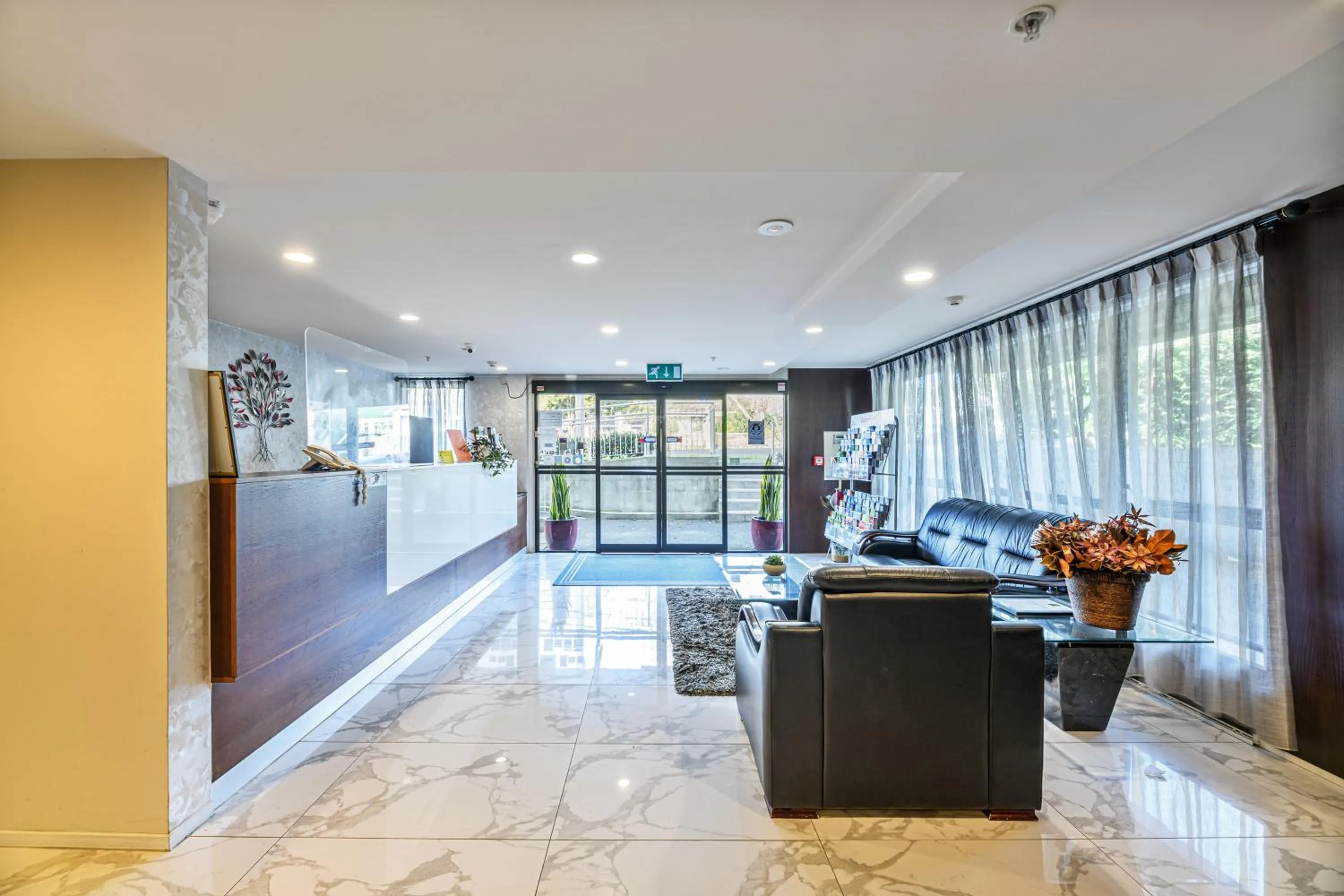 Lobby or reception in Alexander Inn