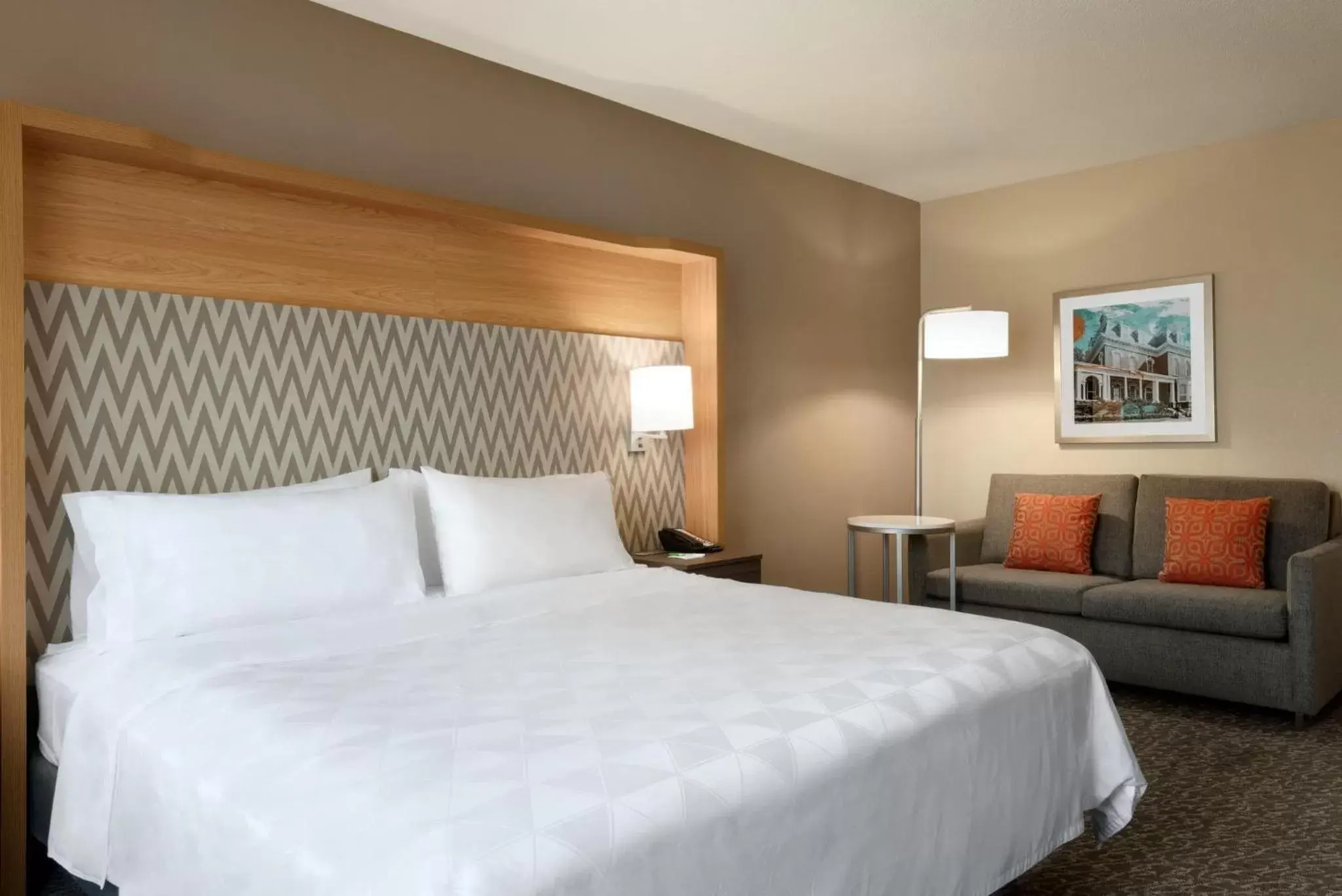 Photo of the whole room, Bed in Holiday Inn Hotel & Suites Council Bluffs, an IHG Hotel