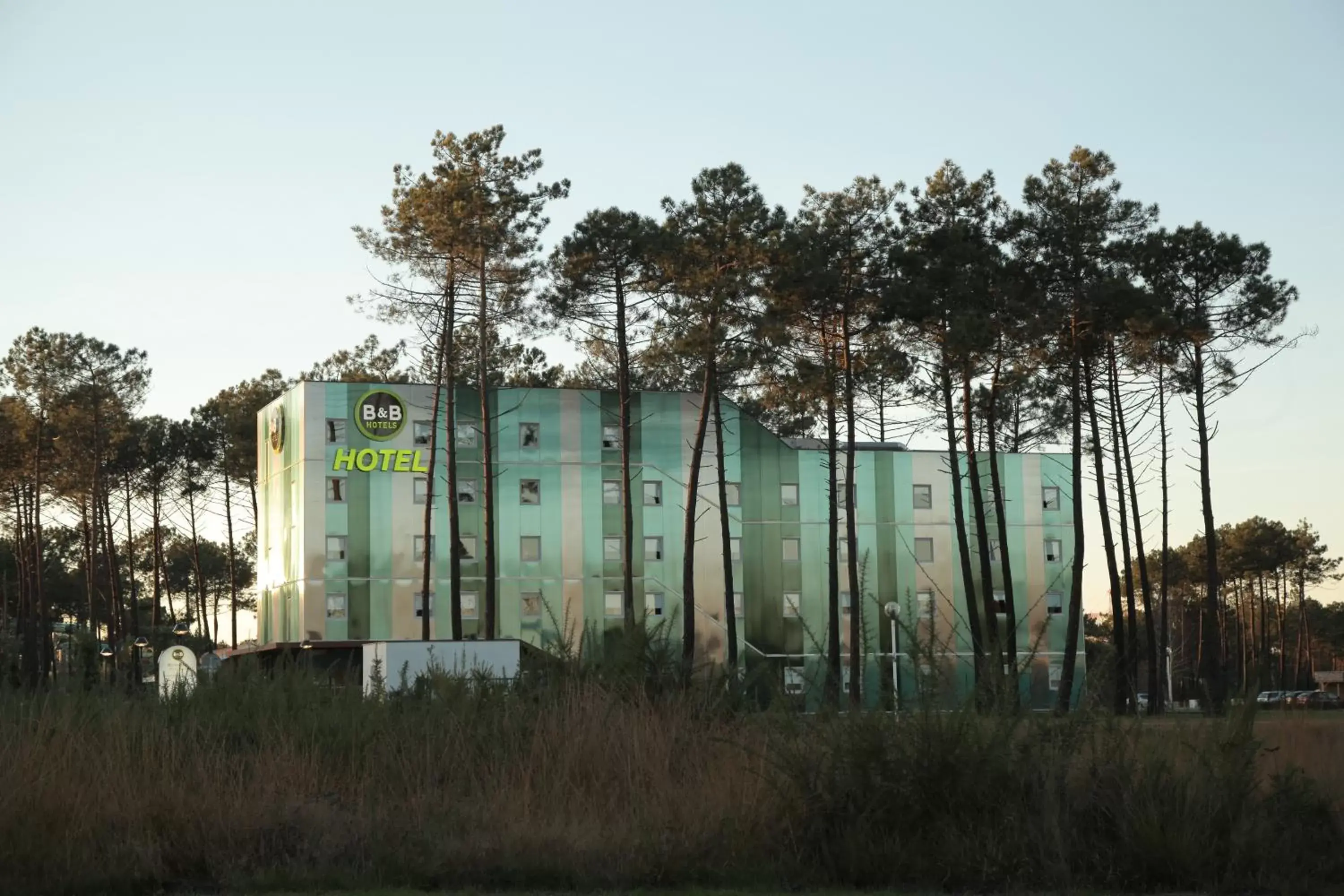 Facade/entrance, Property Building in B&B HOTEL Arcachon Gujan-Mestras