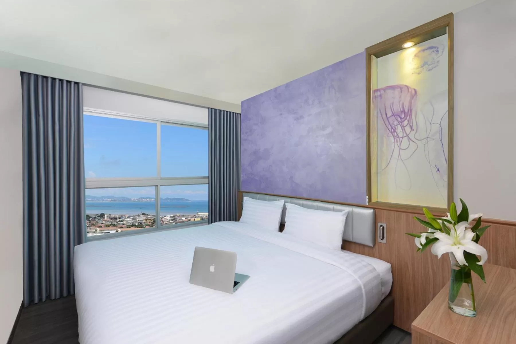 Photo of the whole room, Bed in Centre Point Prime Hotel Pattaya