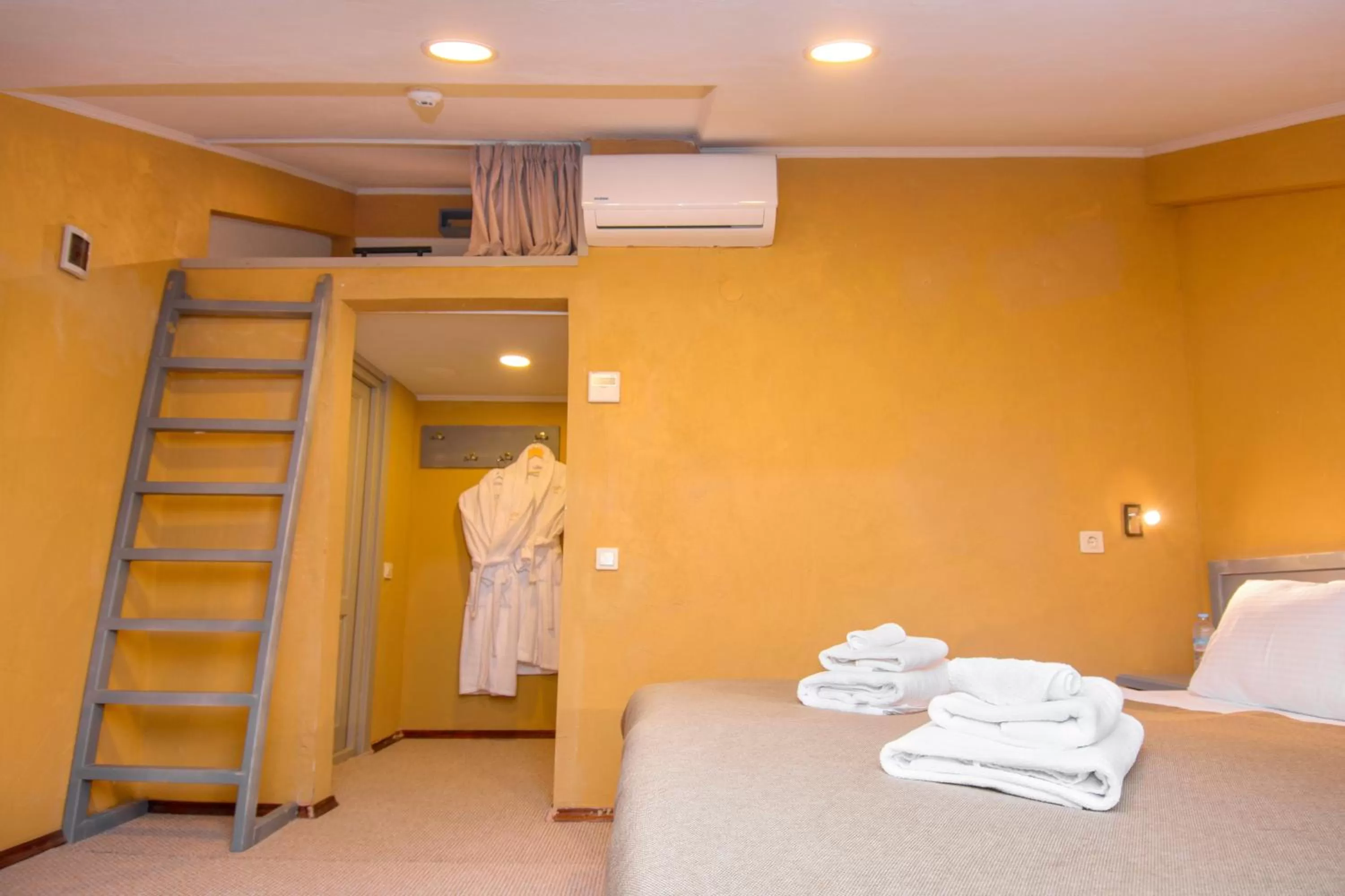 Bedroom, Bed in Kindli Boutique Hotel