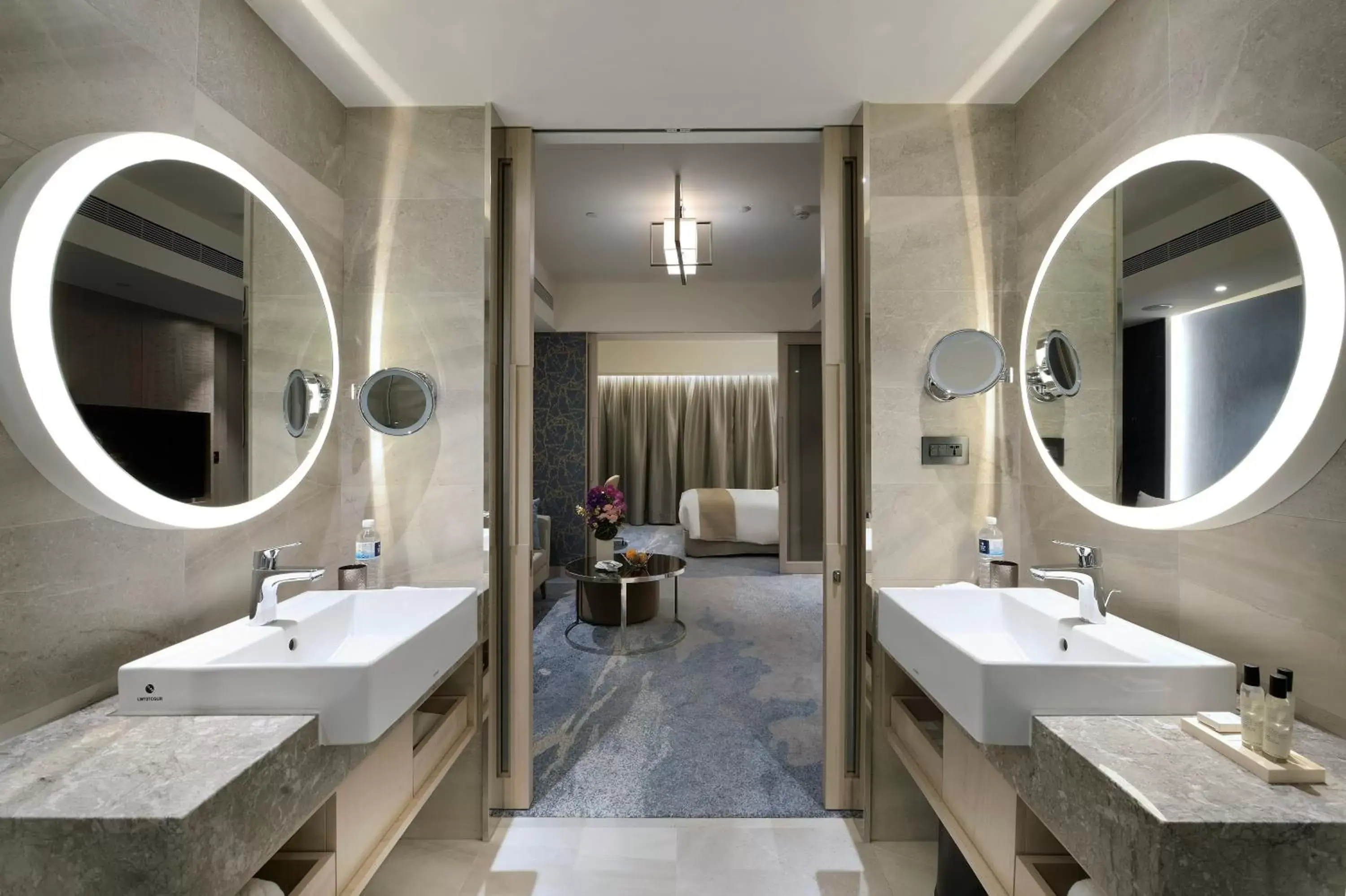 Bathroom in Caesar Park Hotel Banqiao