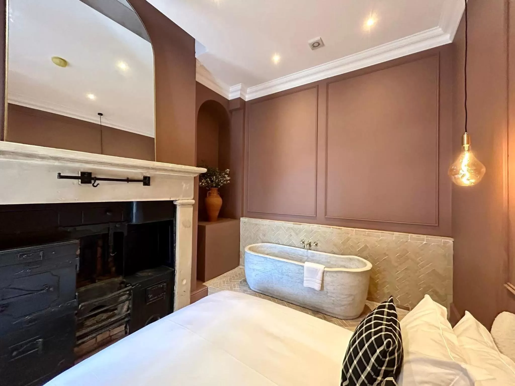 Railway House York by Chateau Anna