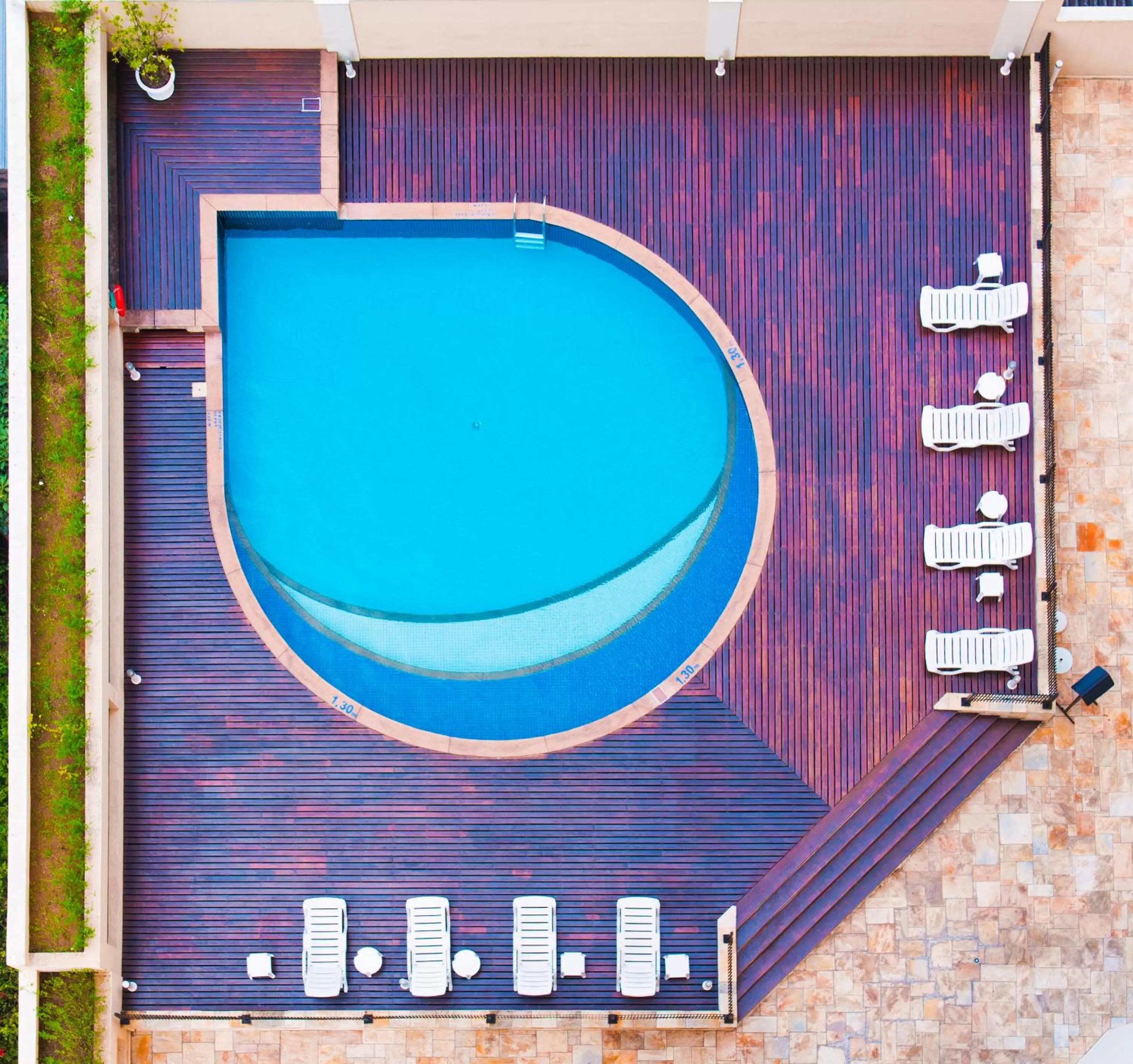 Swimming pool in Blue Tree Towers All Suites Santo André