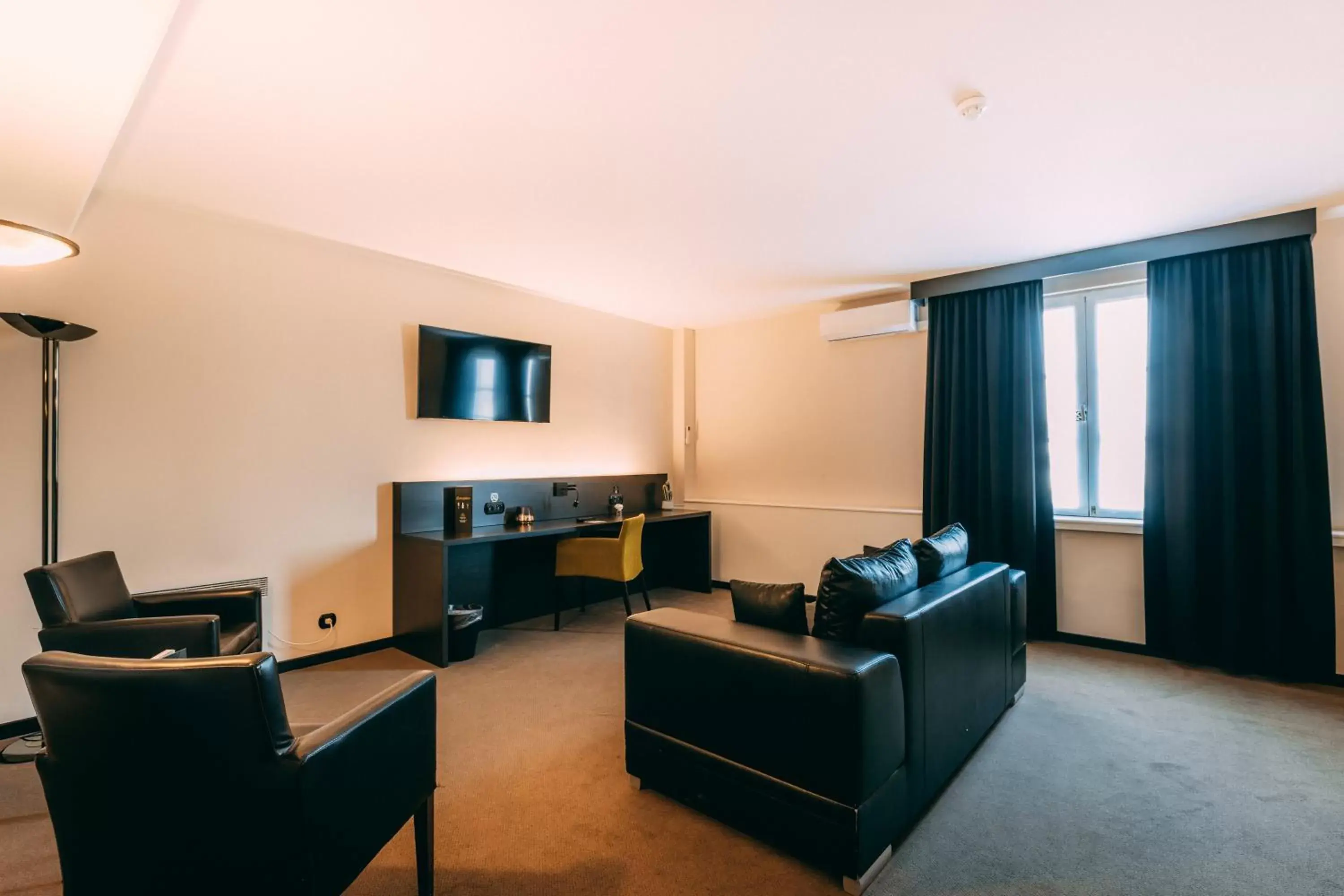 TV and multimedia, Seating Area in Hotel Ter Elst