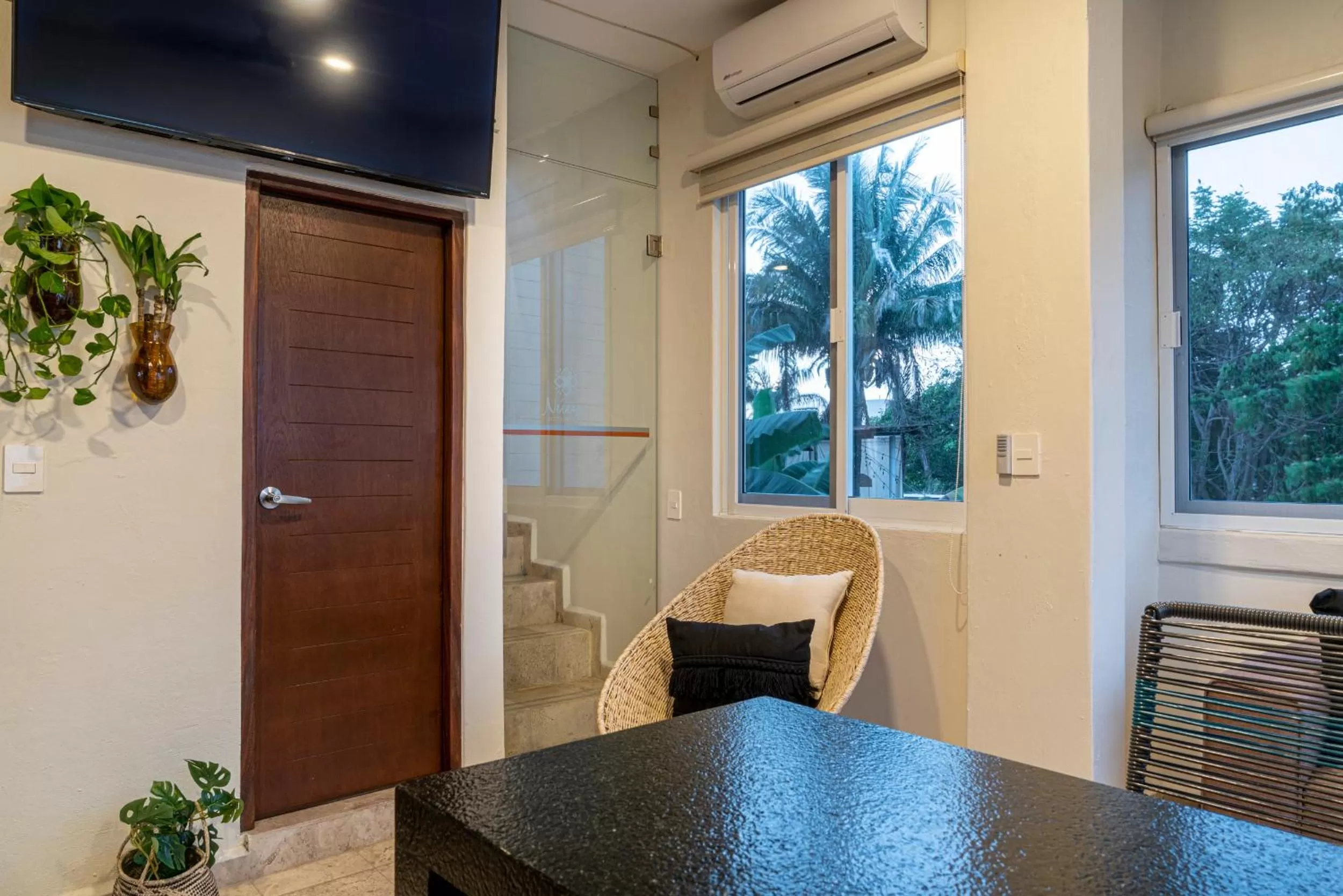 TV and multimedia in Nuiya Hoteles Centro