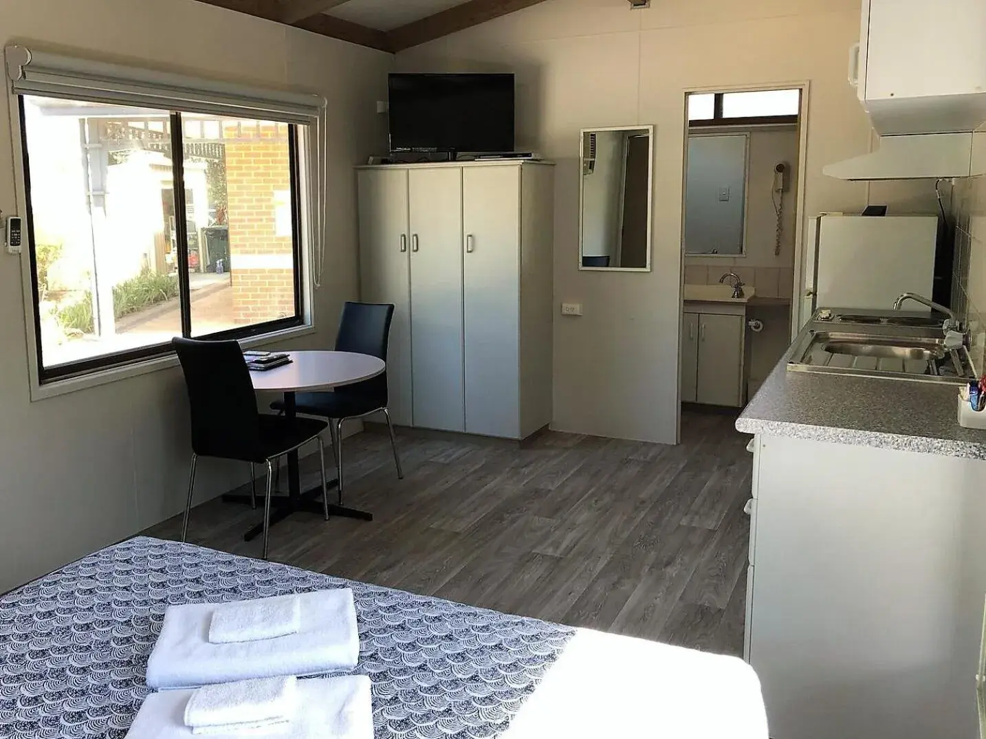 Kitchen or kitchenette, Kitchen/Kitchenette in Discovery Parks - Perth Airport
