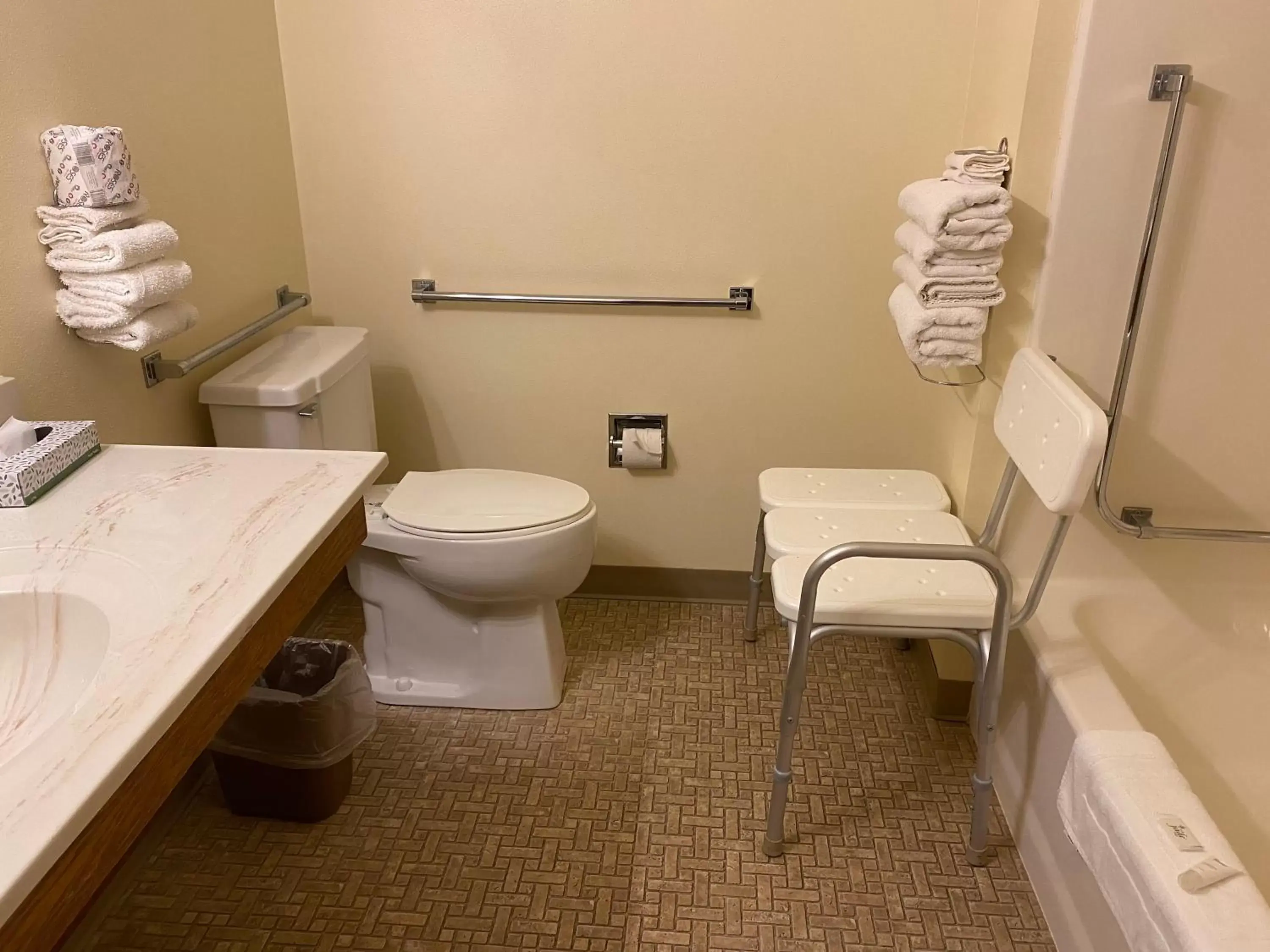 Bathroom in AmeriVu Inn