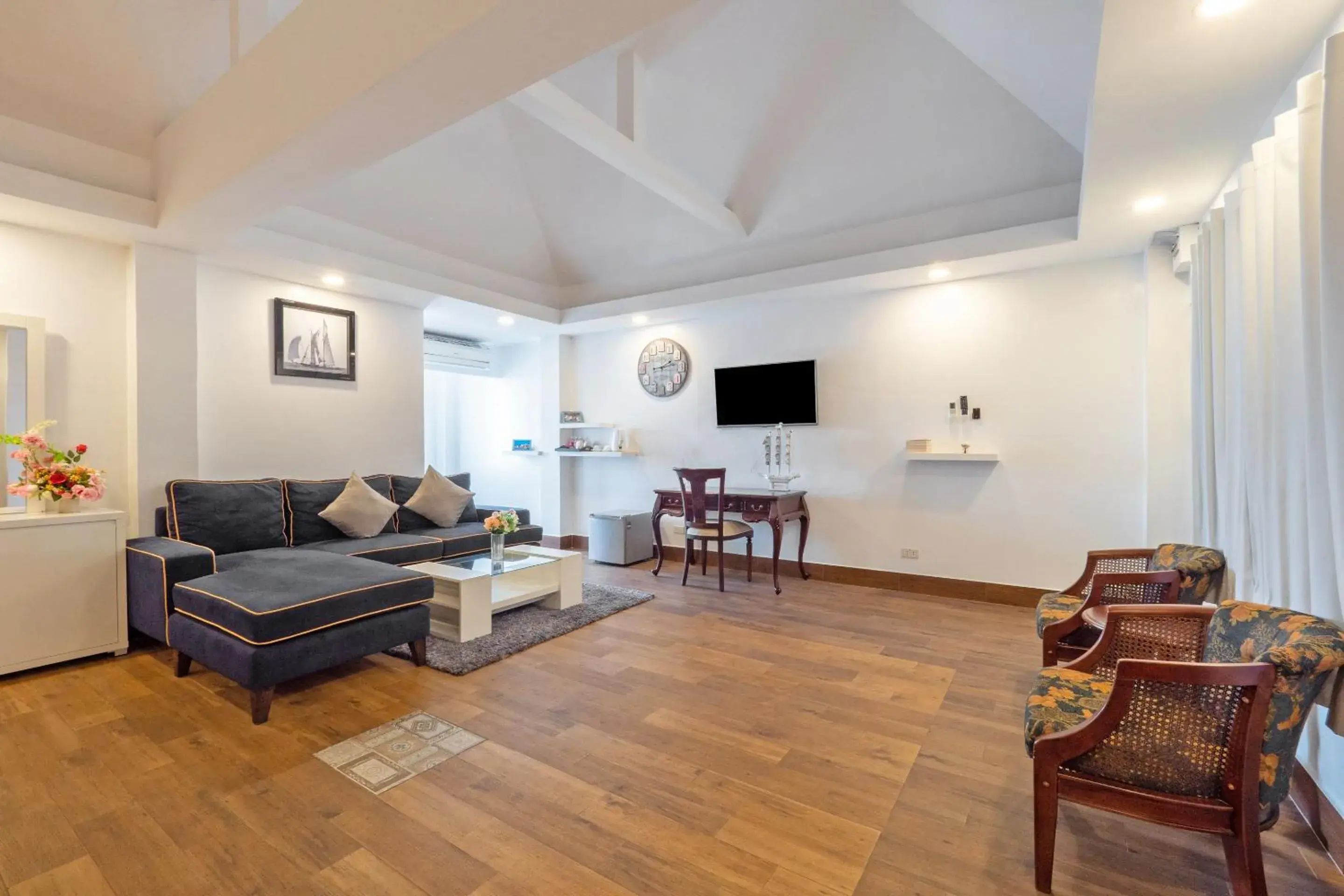 Bedroom, Seating Area in The One Sabai Living (SHA Plus)