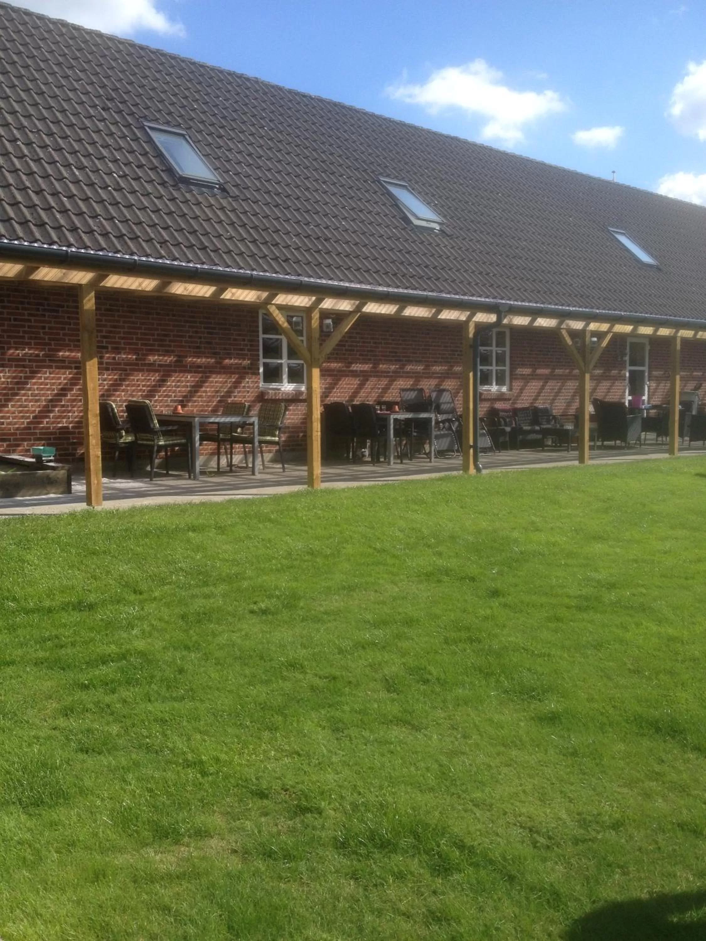 Summer in Give Bed & Breakfast