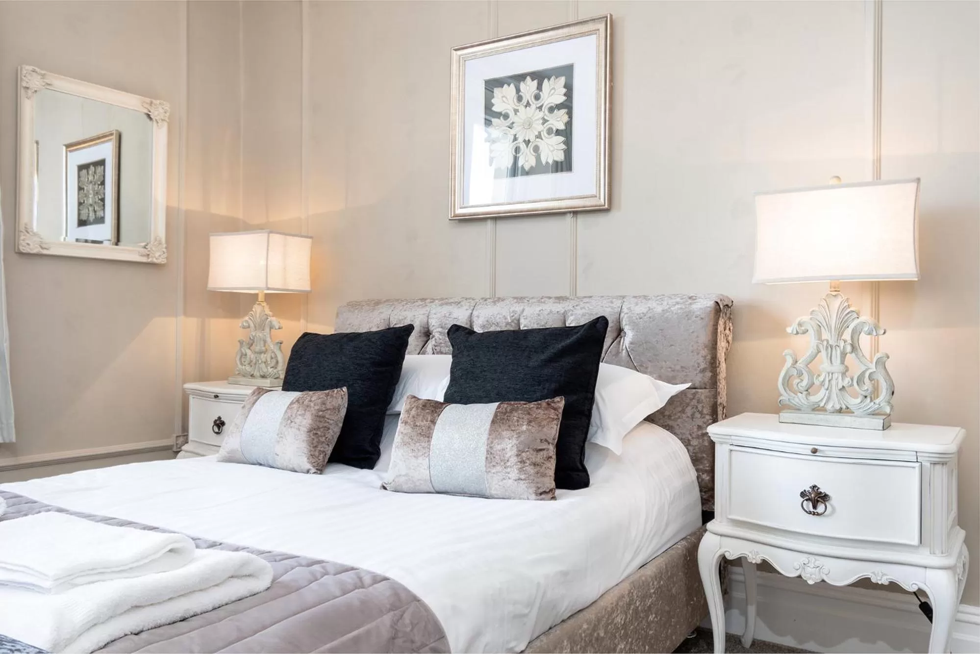 Bed in Lansdowne House with Private Car Park