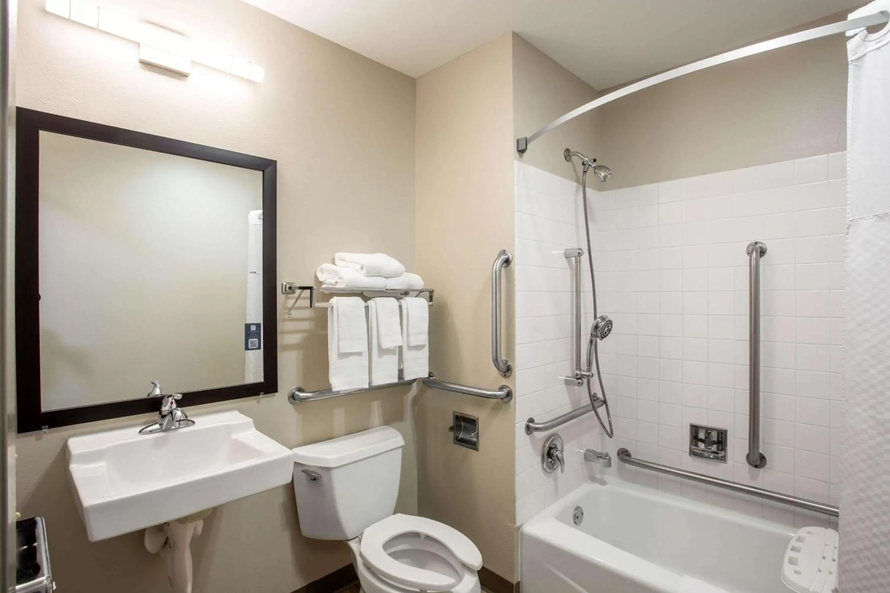 Bathroom in Days Inn by Wyndham Marquette