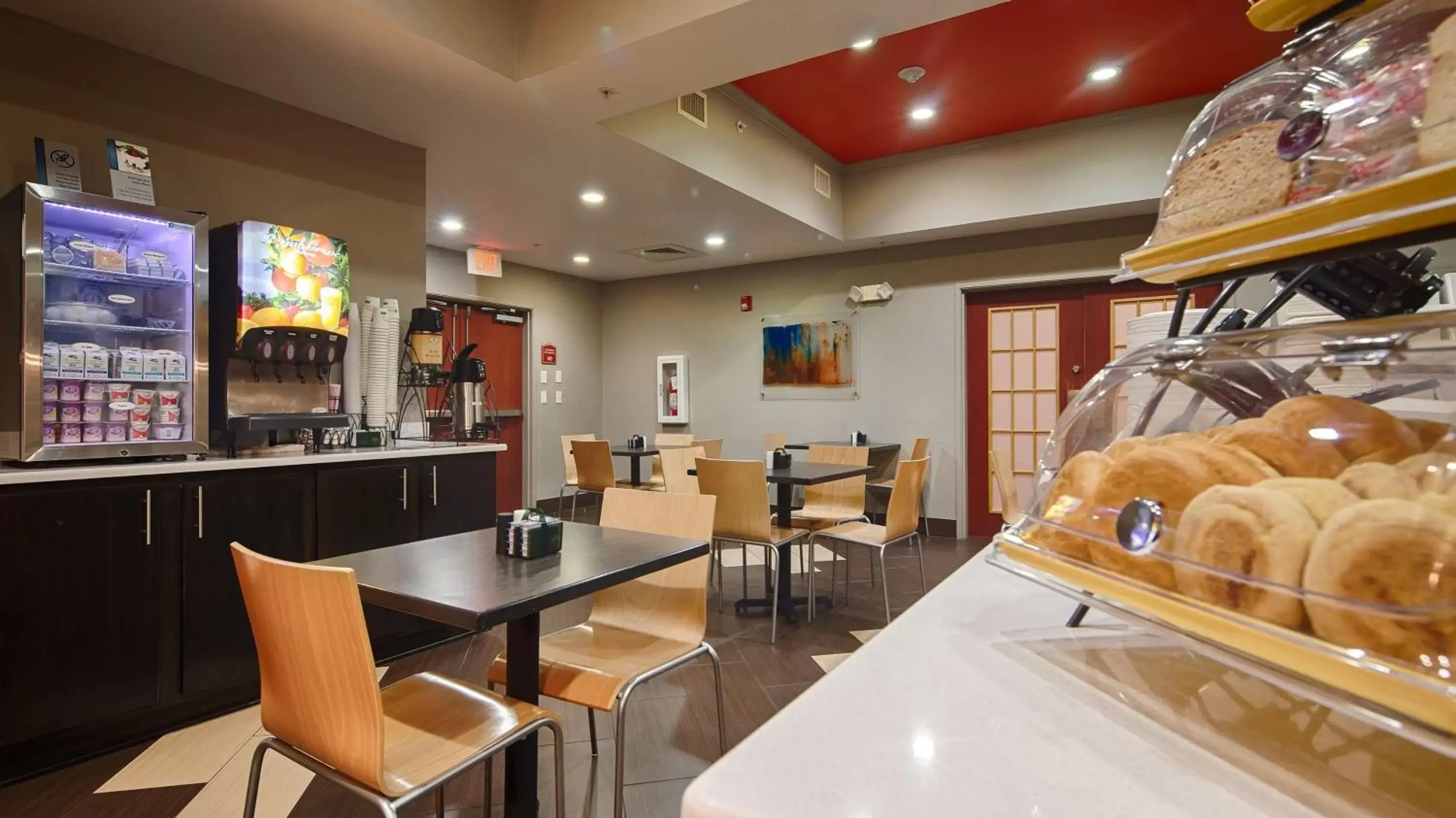 Restaurant/places to eat in Best Western Auburndale Inn & Suites