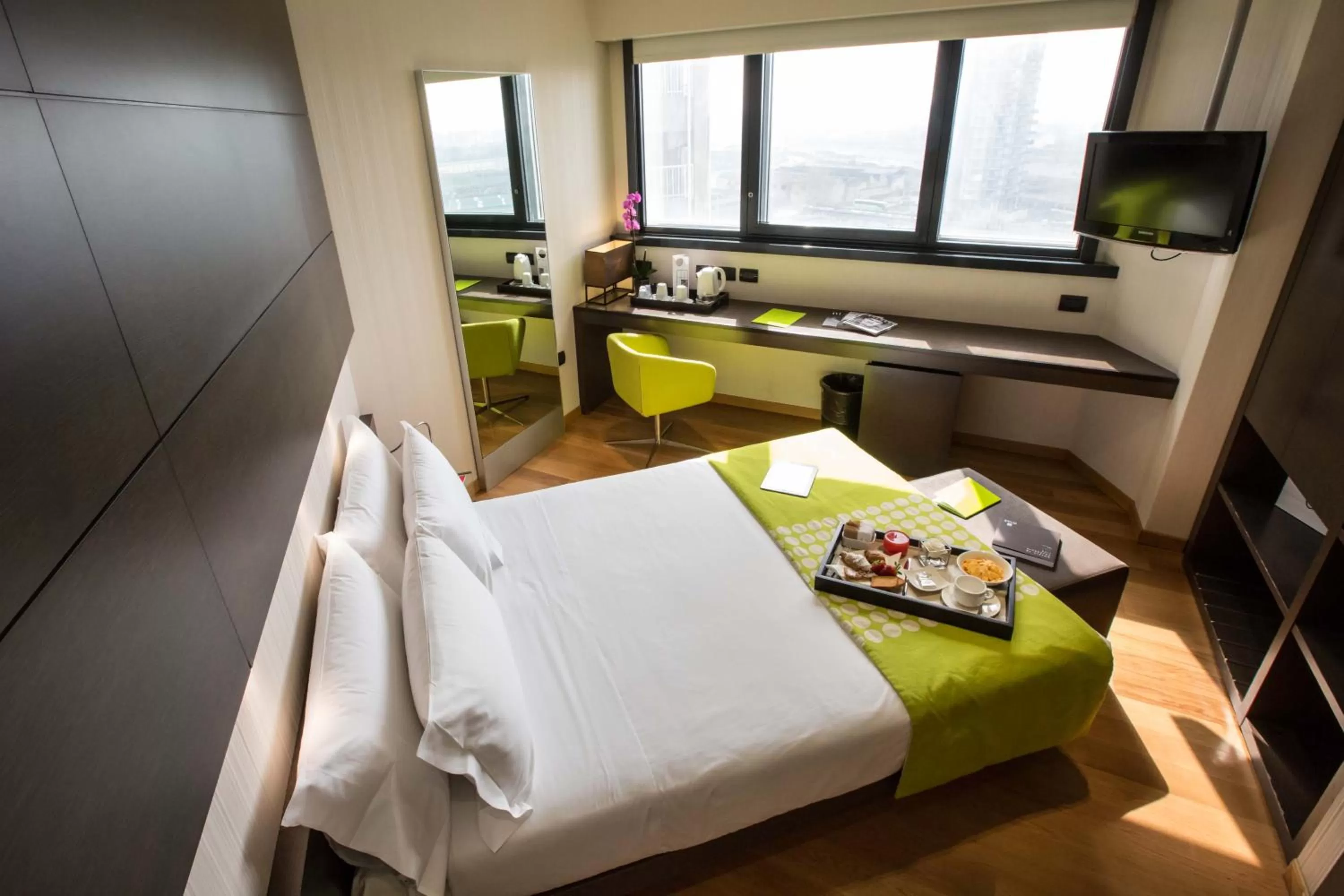 Photo of the whole room, Bed in Best Western Plus The Hub Hotel