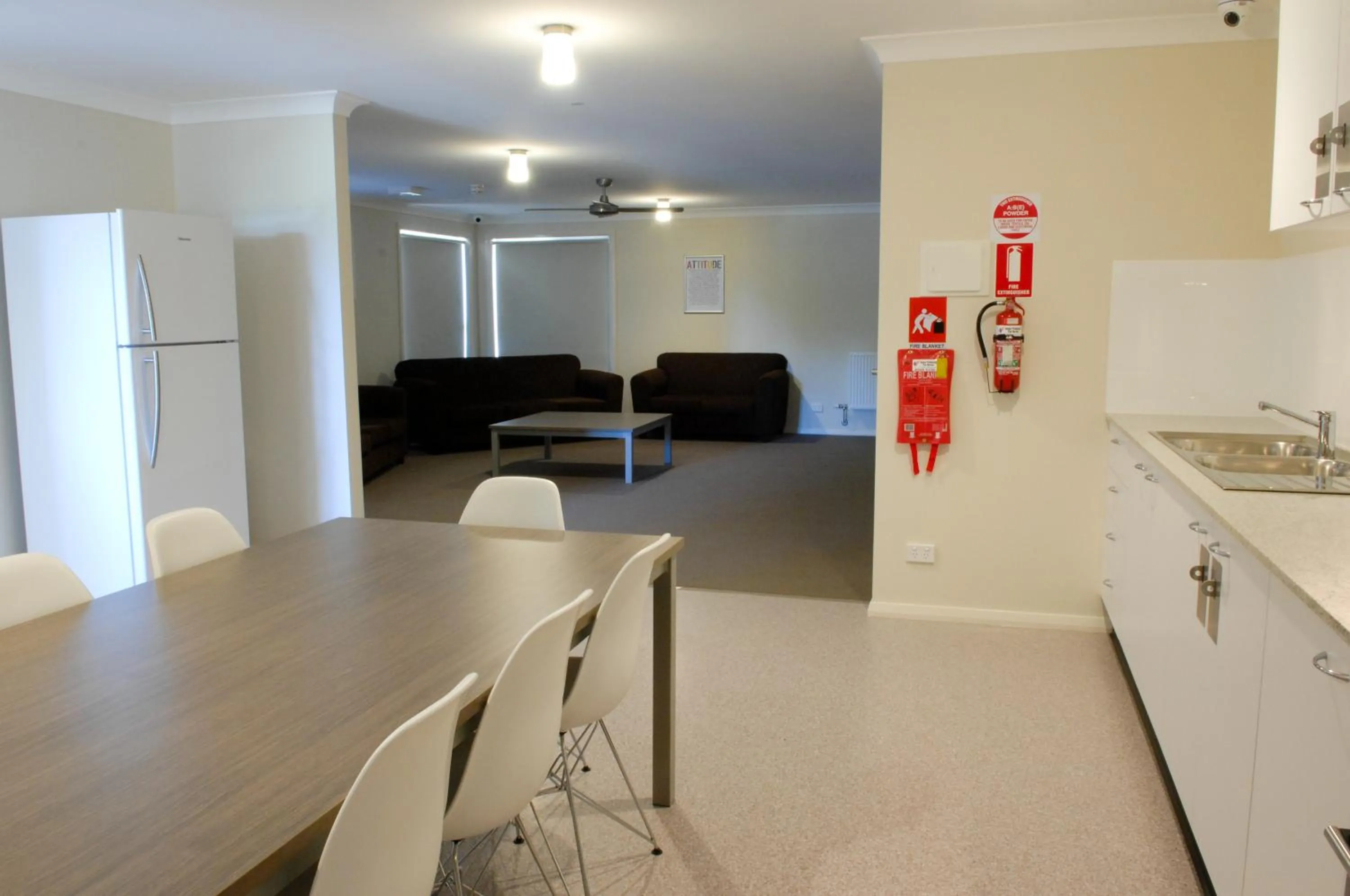 Kitchen or kitchenette, Dining Area in Havannah Accommodation