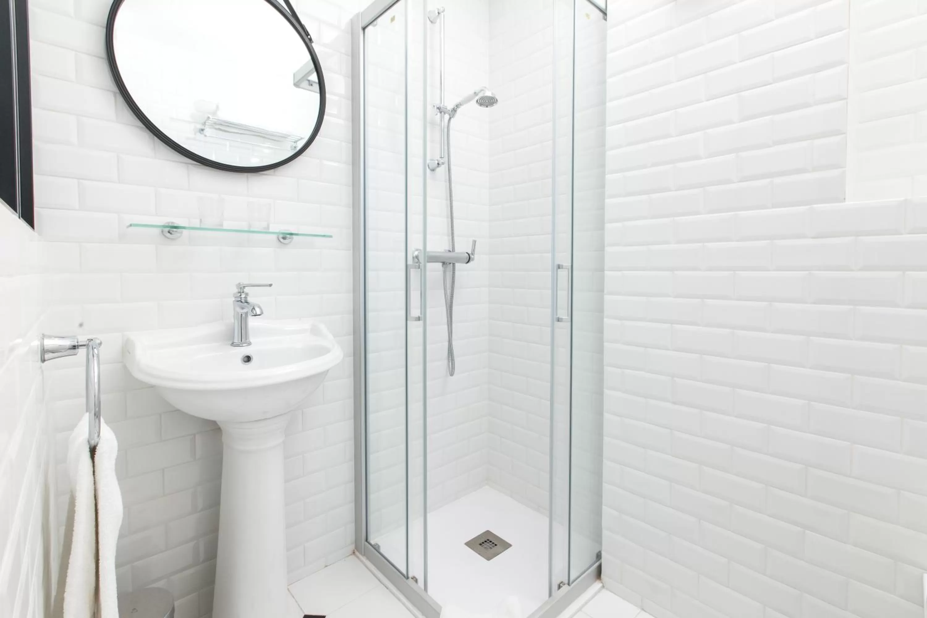 Bathroom in Arome Hôtel