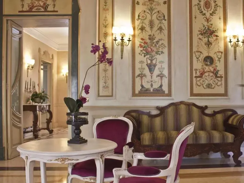 Seating Area in Hotel Villa del Bosco
