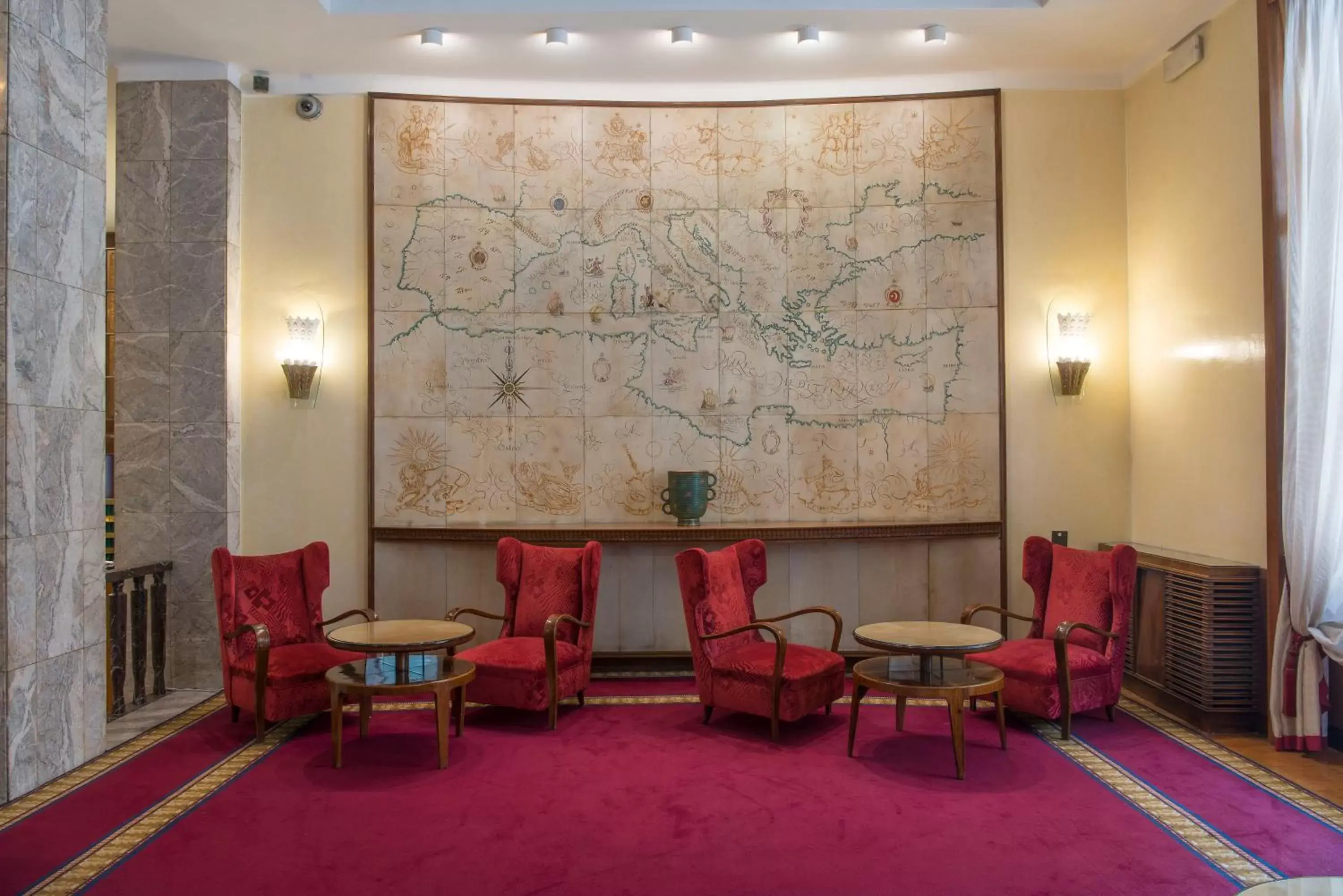Lounge or bar, Lobby/Reception in Bettoja Hotel Mediterraneo