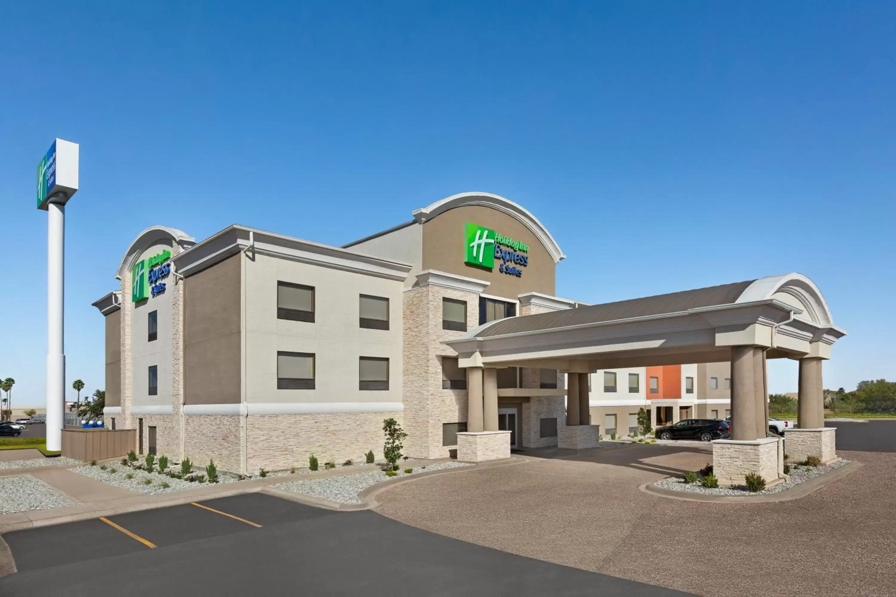 Property Building in Holiday Inn Express Hotel & Suites Mission-McAllen Area, an IHG Hotel