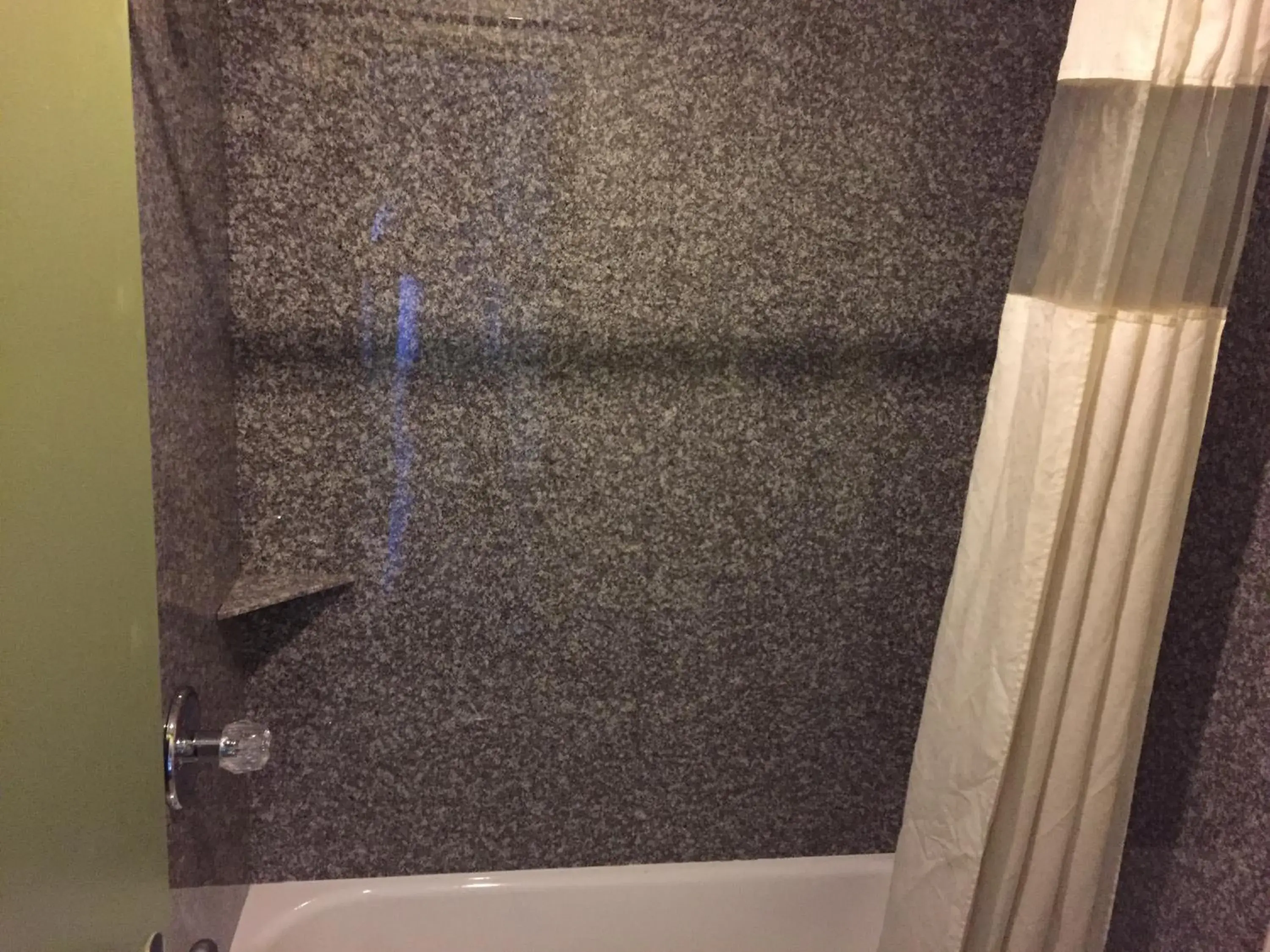 King Room - Smoking in Victorian Inn Midland King Room - Smoking in Victorian Inn Midland