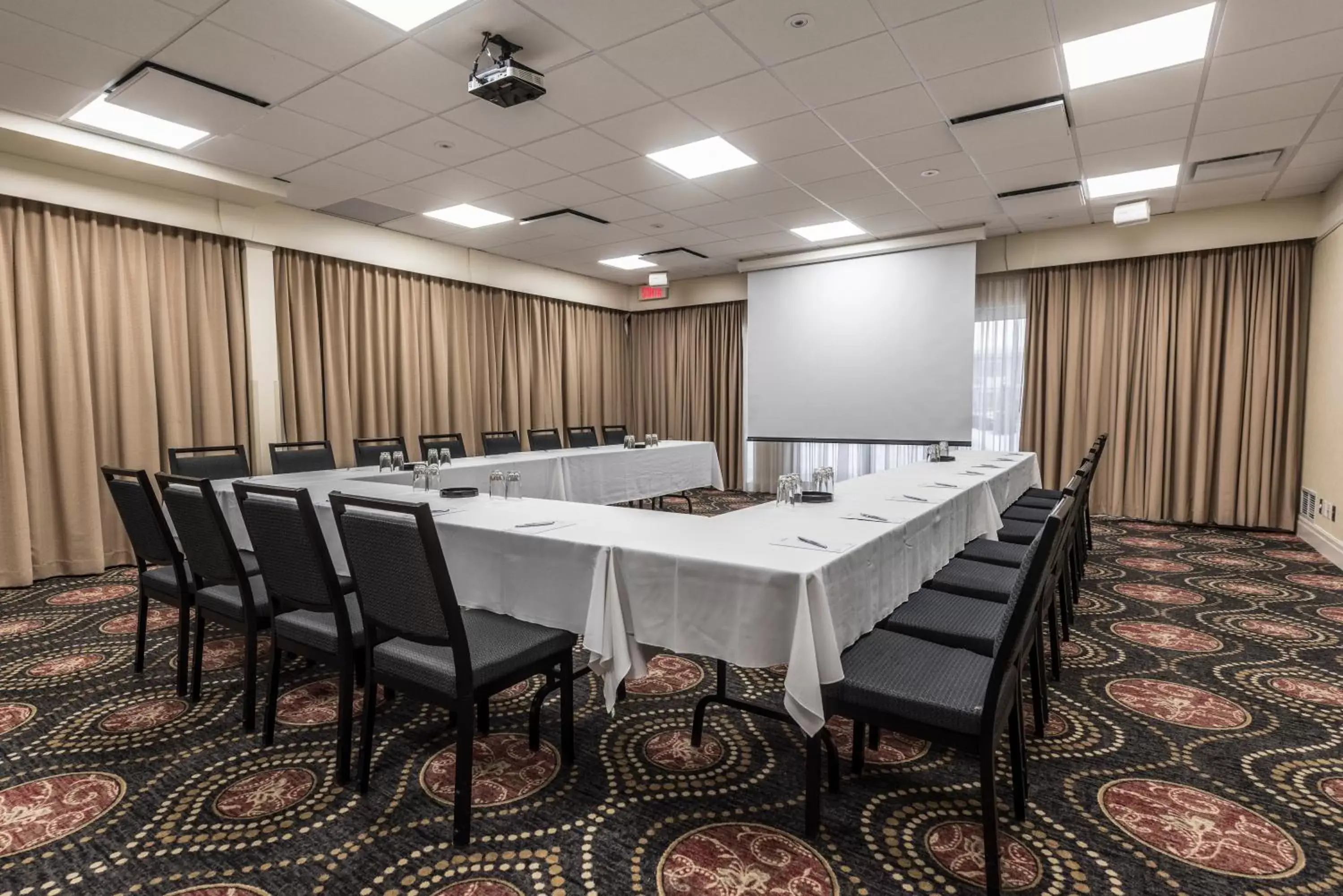Banquet/Function facilities in Hotel & Suites Le Dauphin Drummondville