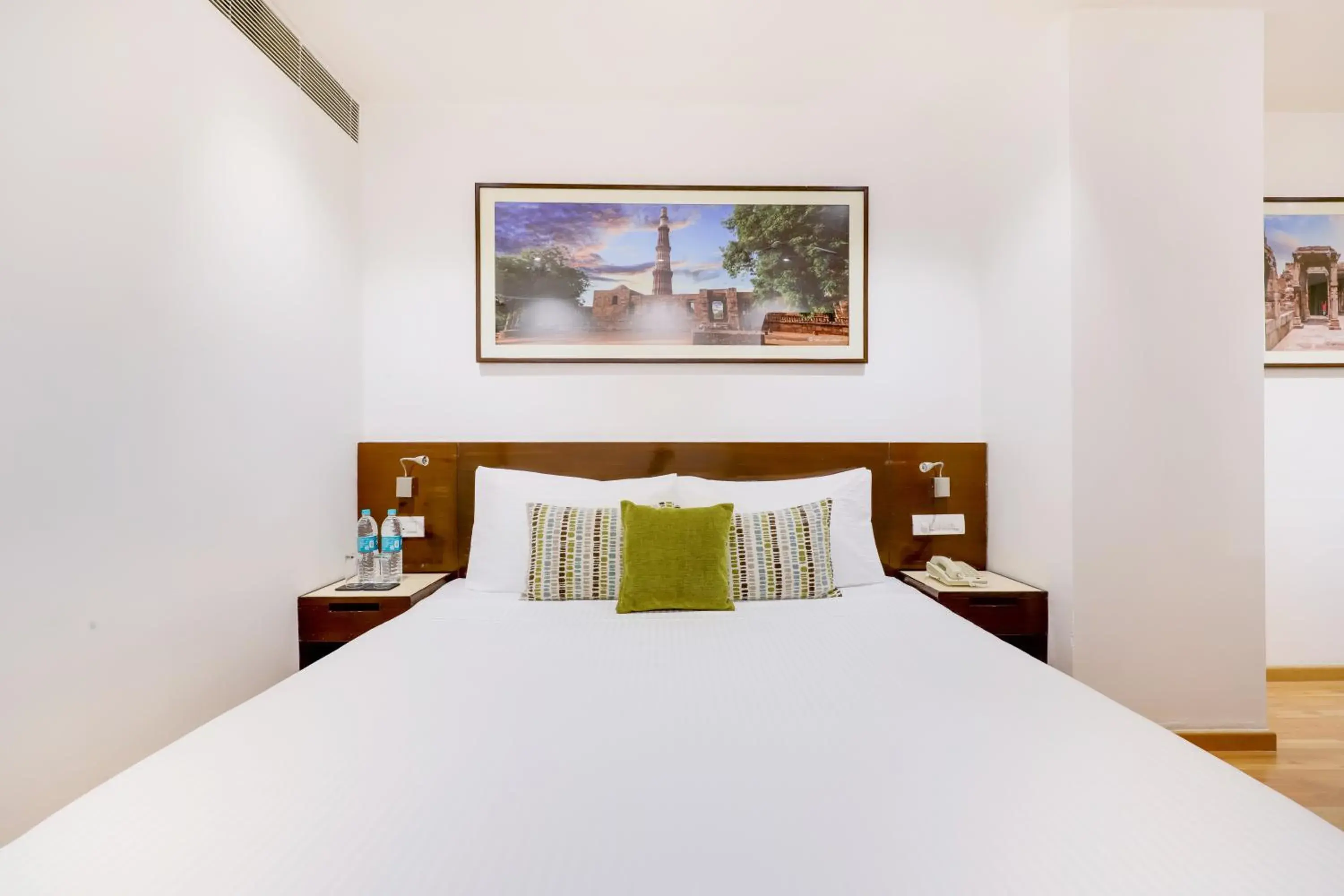 Bed in Lemon Tree Premier 1, Gurugram