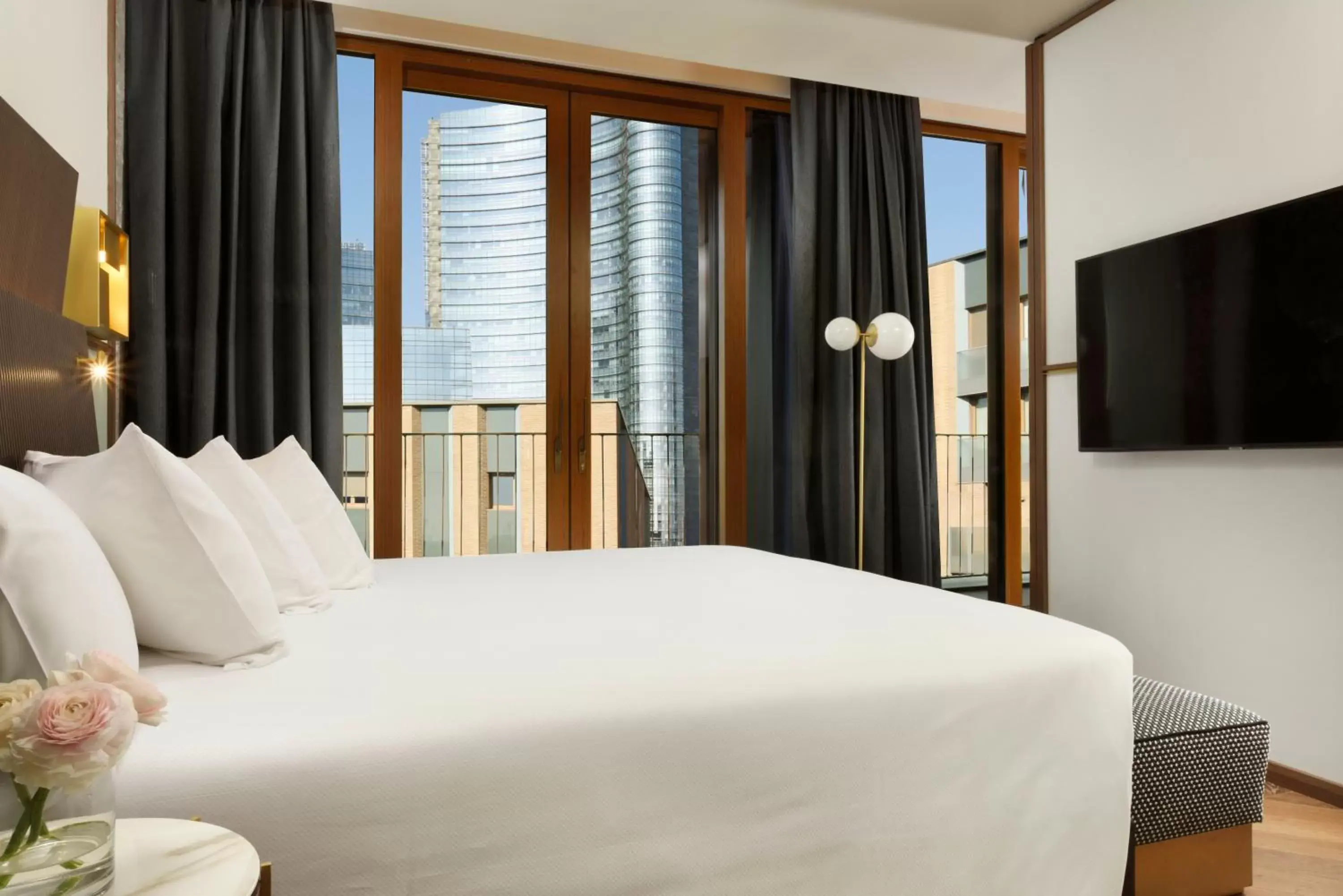 View (from property/room), Bed in Milano Verticale | UNA Esperienze