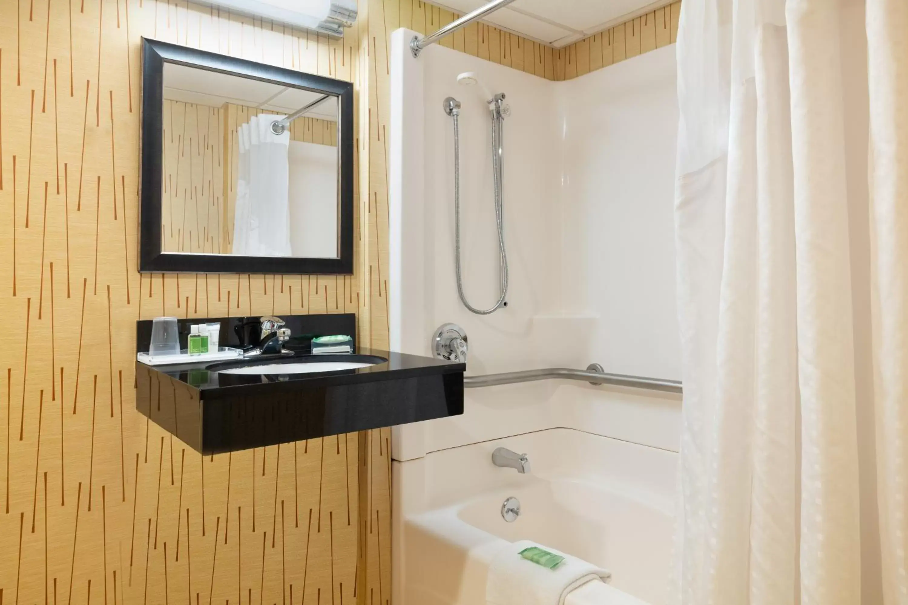 Bathroom in Holiday Inn Norwich, an IHG Hotel