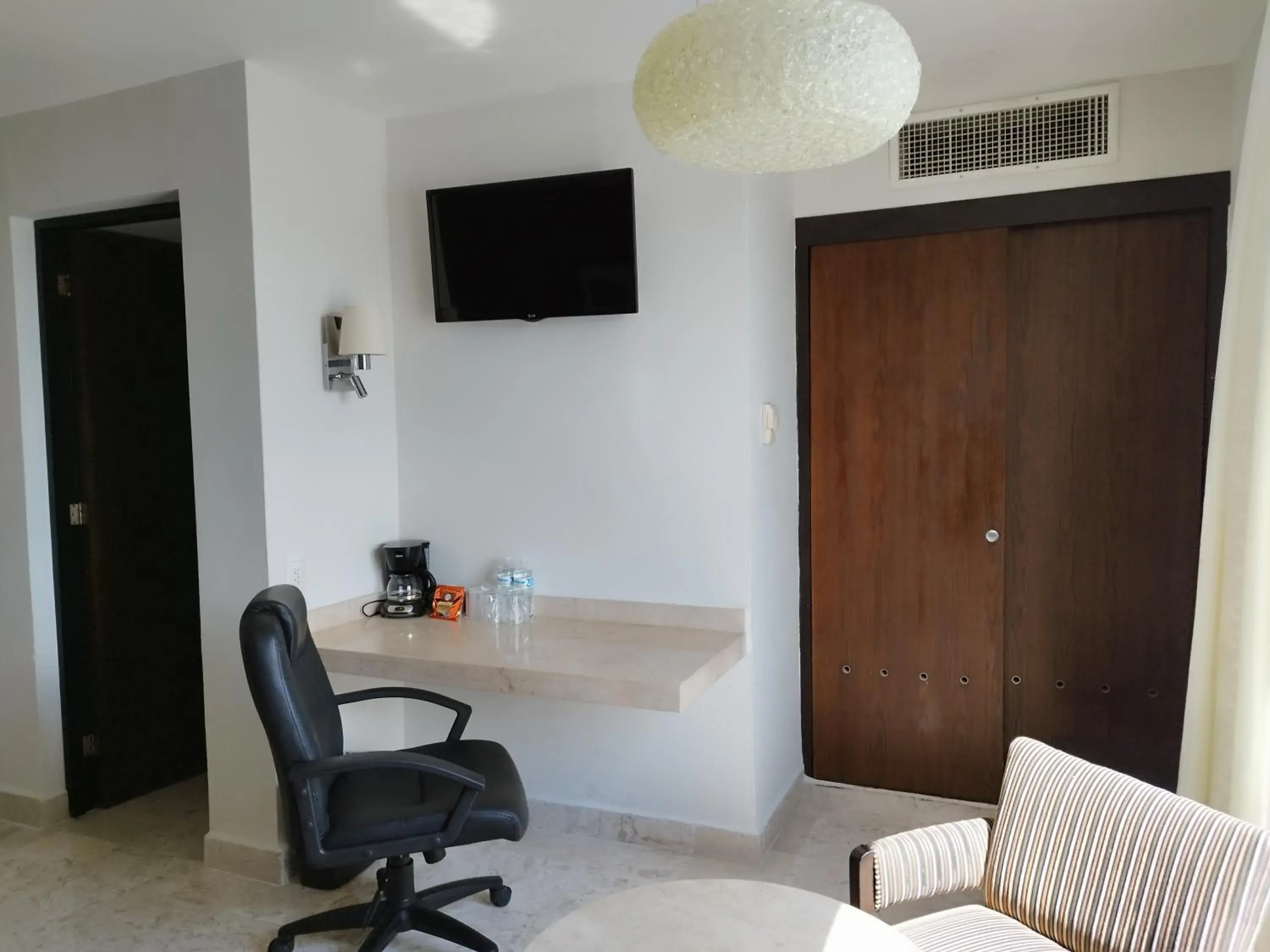 Seating area, TV/Entertainment Center in Hotel Mar y Tierra