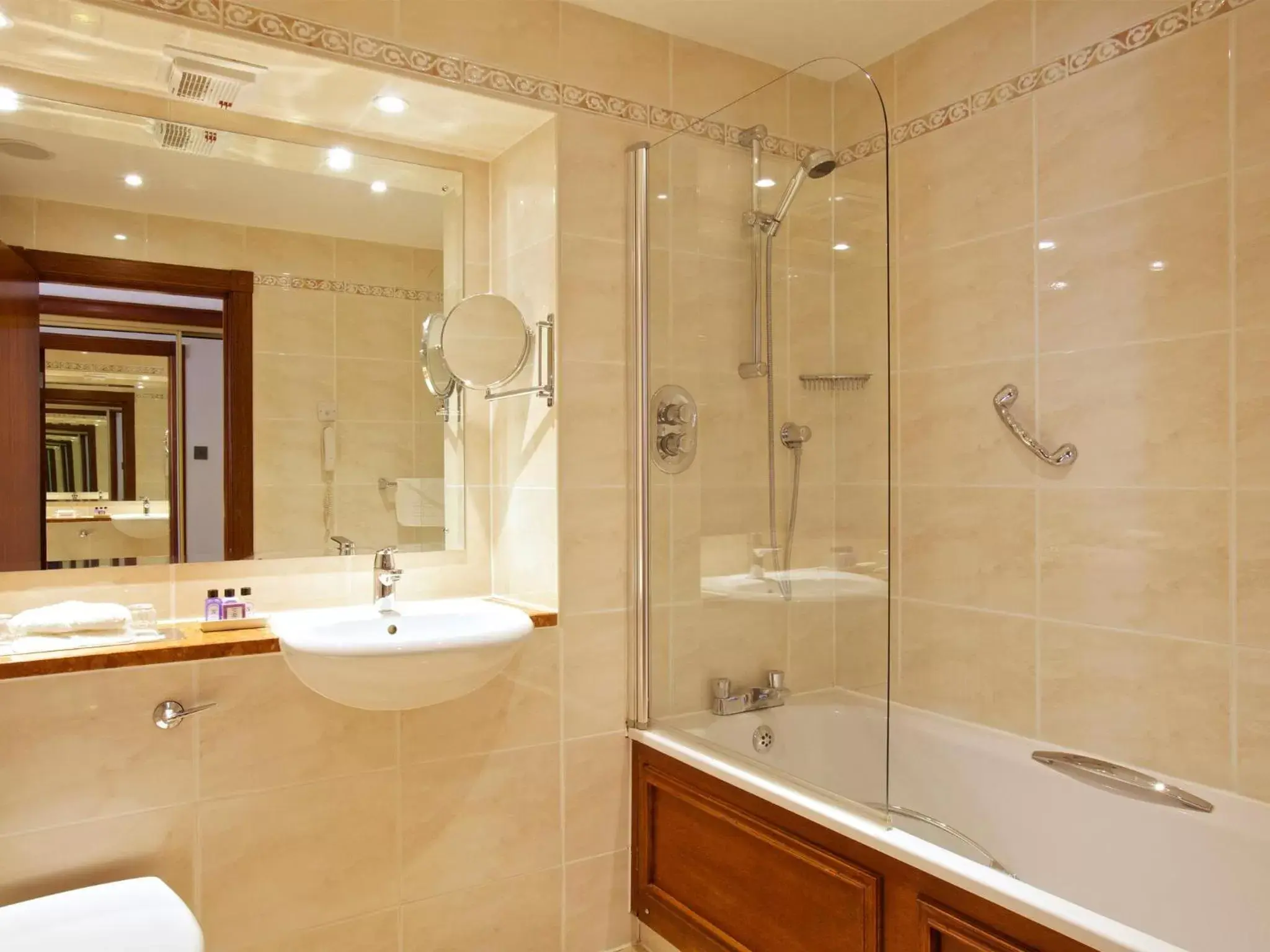 Bathroom in Macdonald Crutherland House Bathroom in Macdonald Crutherland House