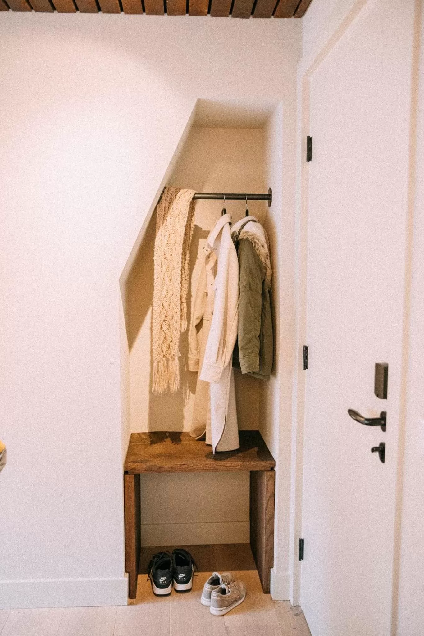 wardrobe in de Wever Lodge