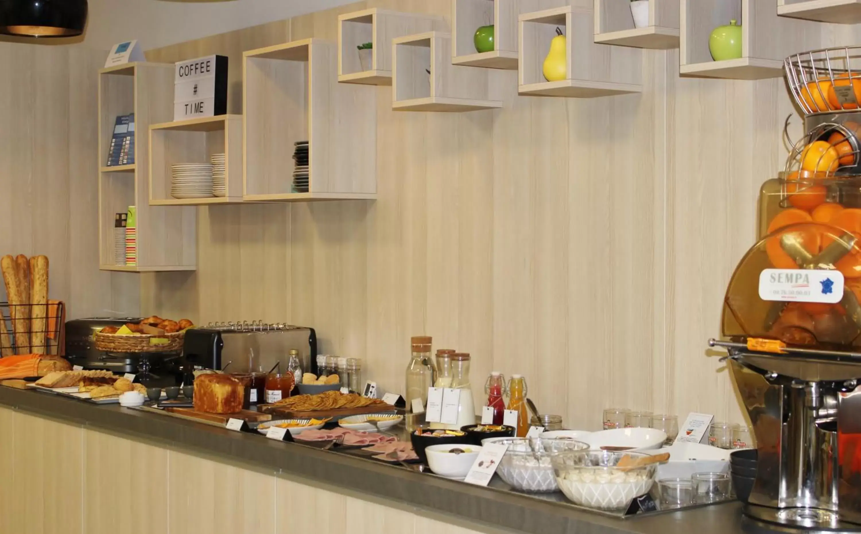 Continental breakfast in Ibis Styles Crolles Grenoble A41