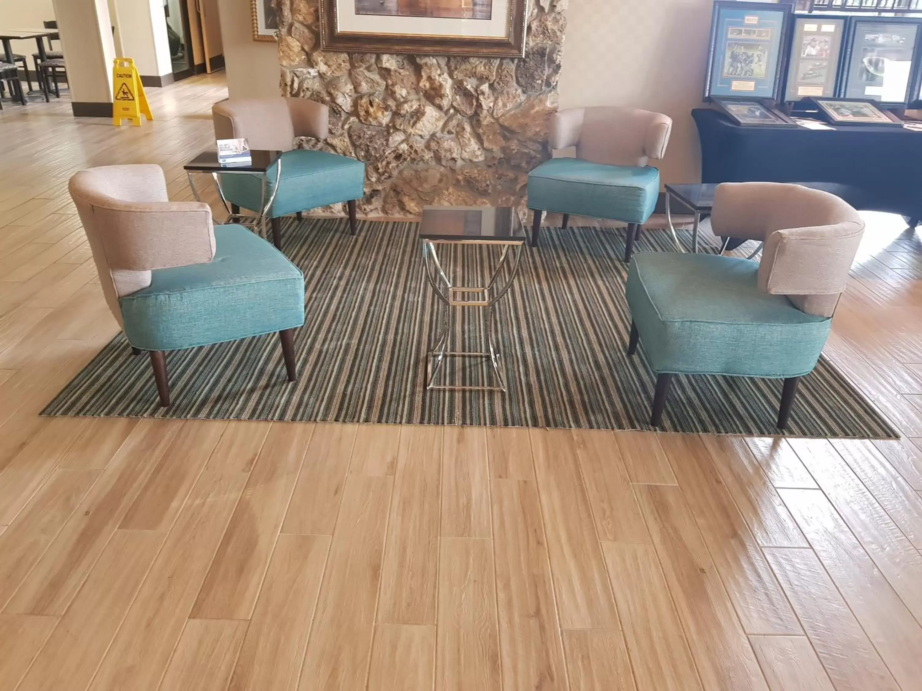 Lobby or reception, Seating Area in Best Western International Speedway Hotel