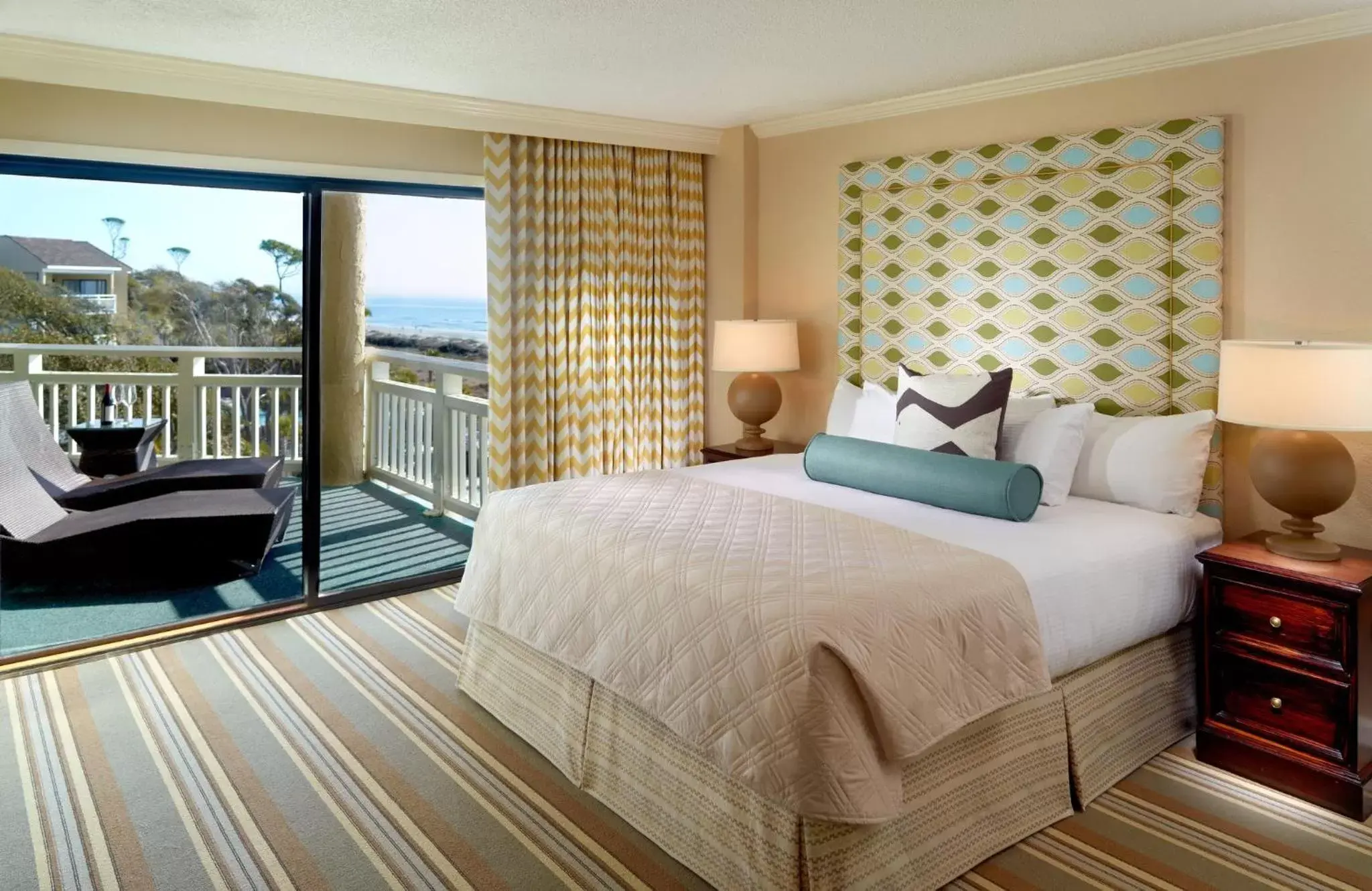 Photo of the whole room, Bed in Omni Hilton Head Oceanfront Resort