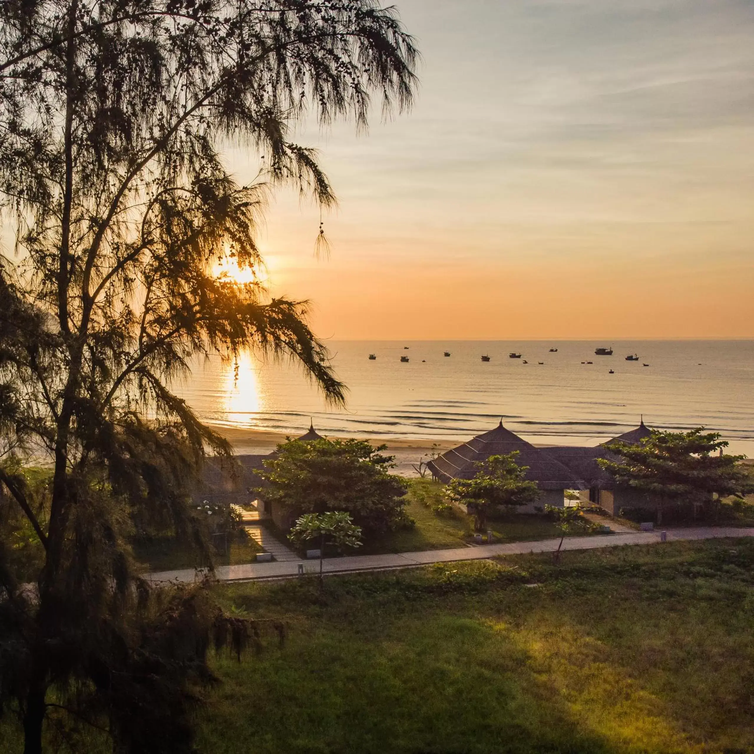 Bird's eye view, Sunrise/Sunset in Crown Retreat Quy Nhon Resort
