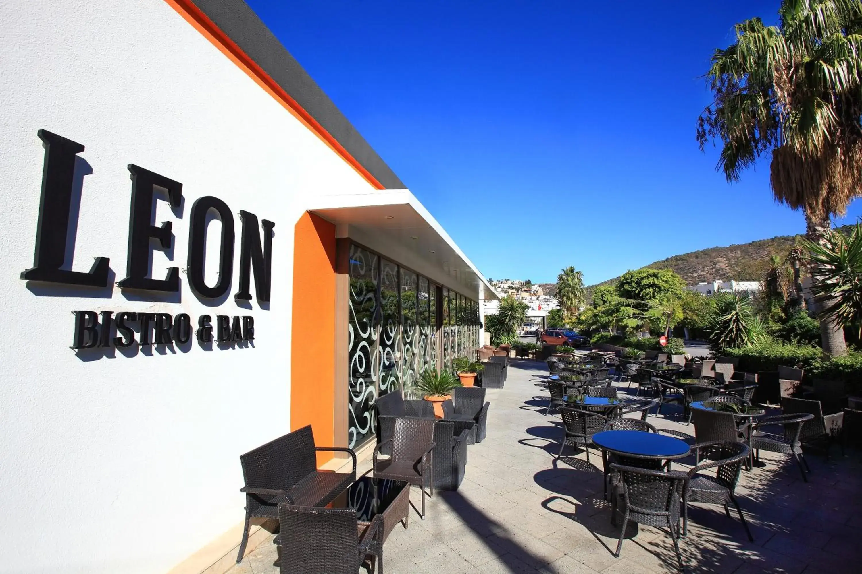 Lounge or bar in Mandarin Resort & Spa Lounge or bar in Mandarin Resort & Spa