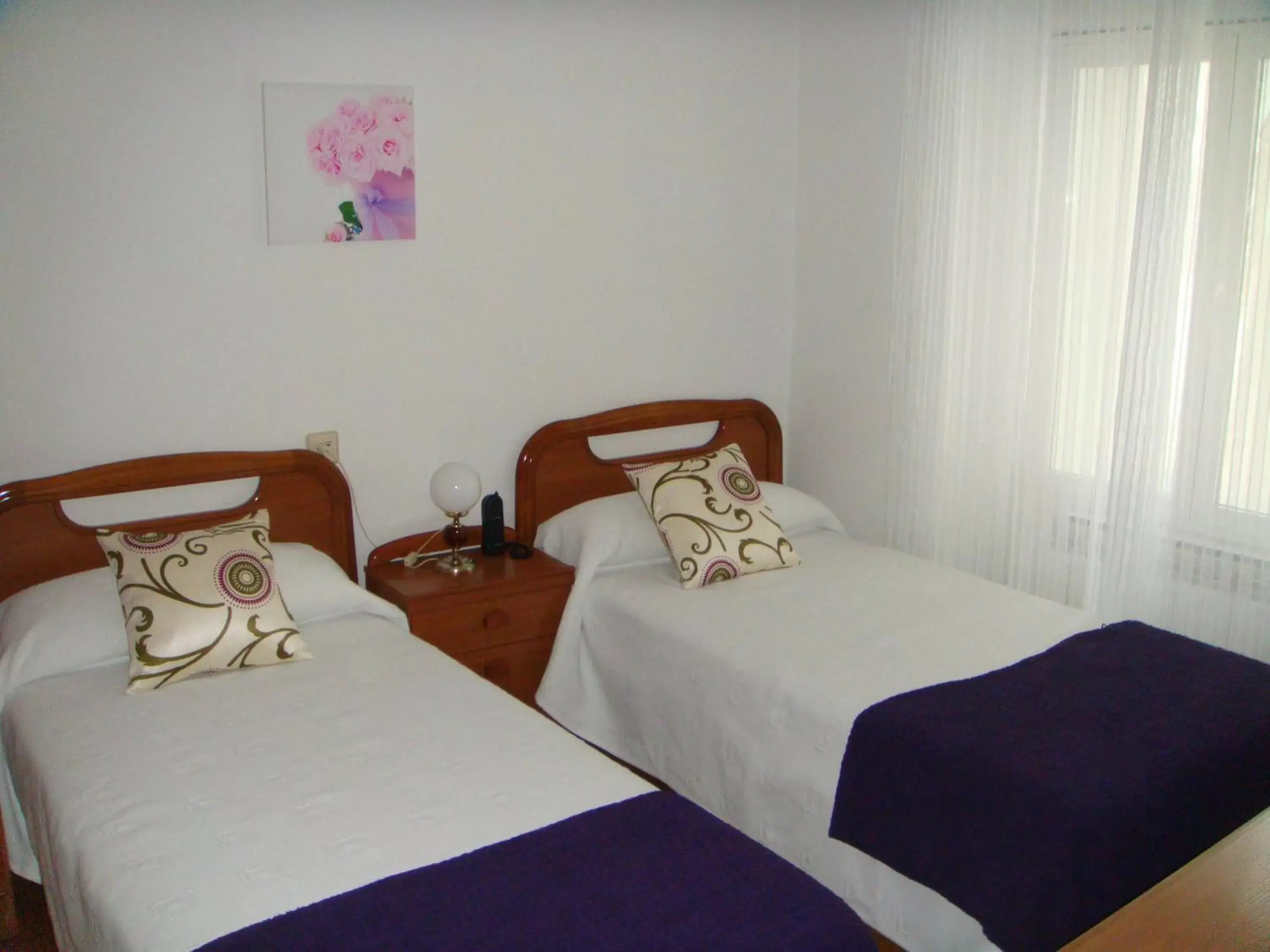 Photo of the whole room, Bed in Hotel Abrego Reinosa