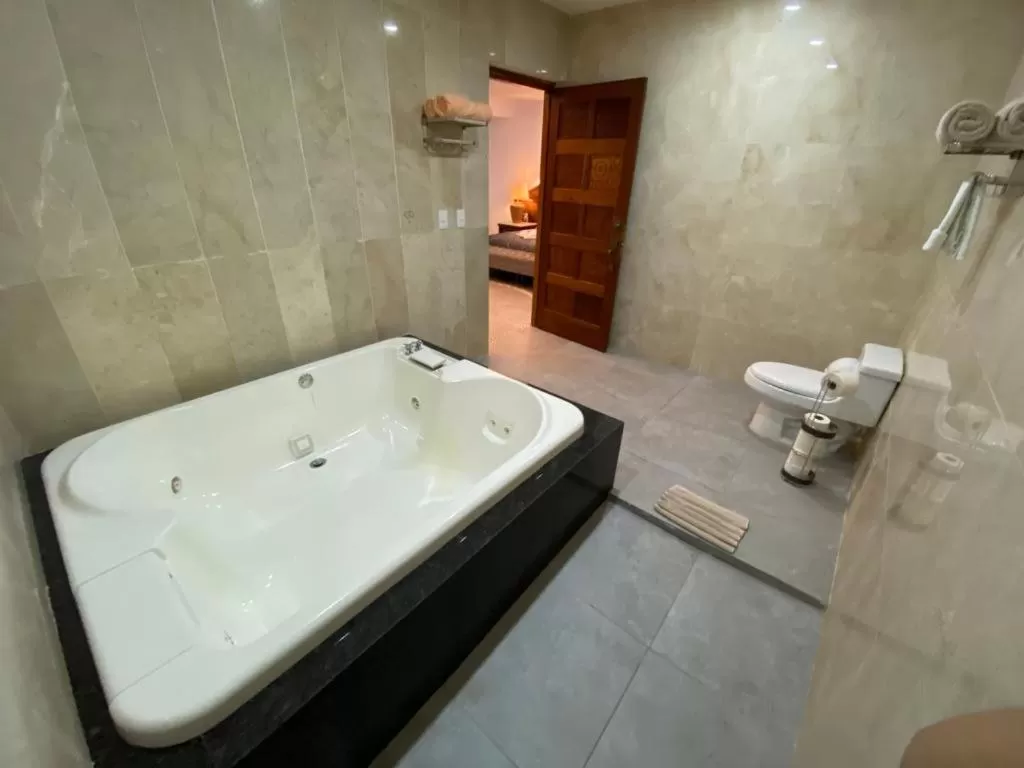 Bathroom in Tsaakik Jungle Hotel & Spa