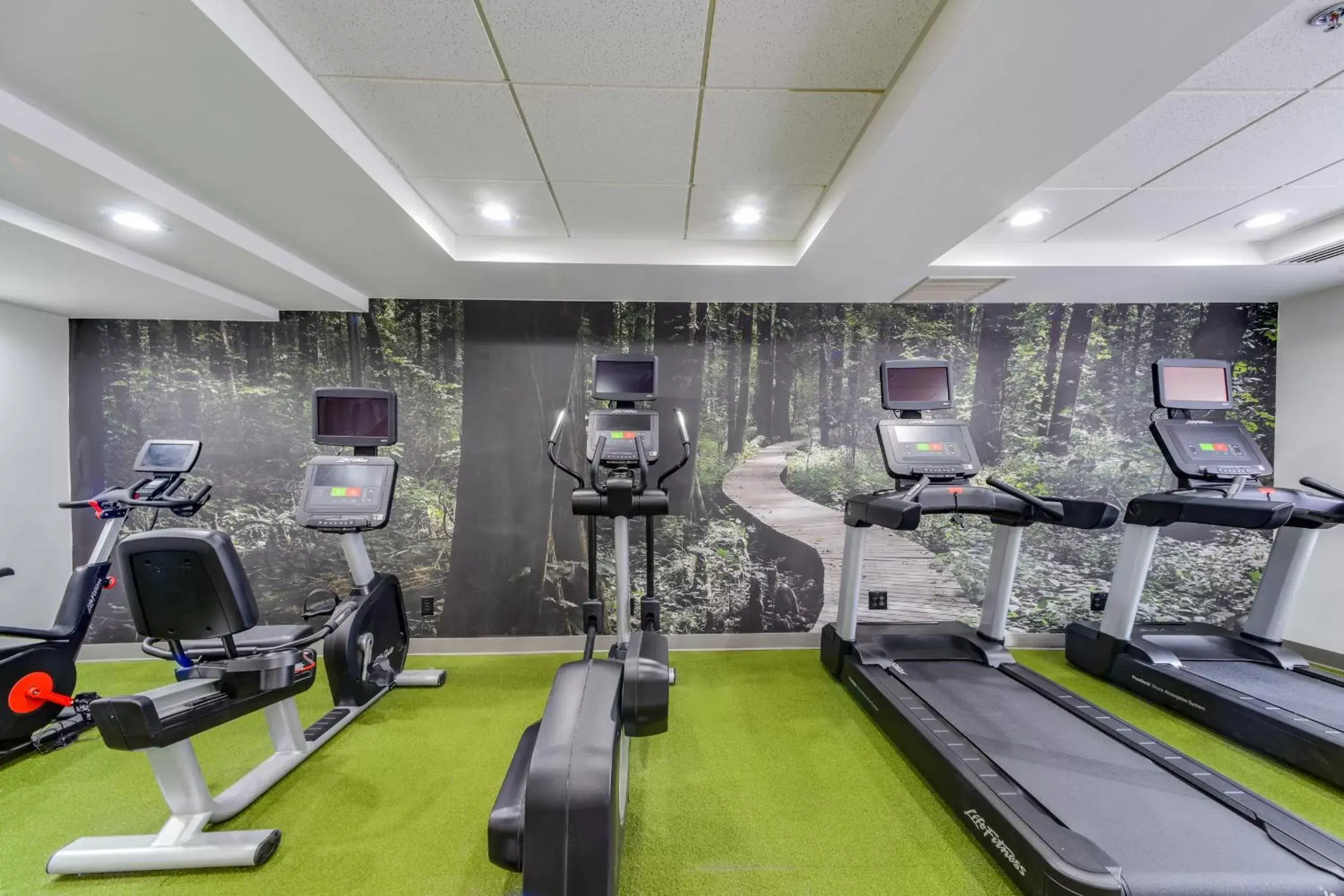 Fitness centre/facilities, Fitness Center/Facilities in Saint Louis Airport Hotel